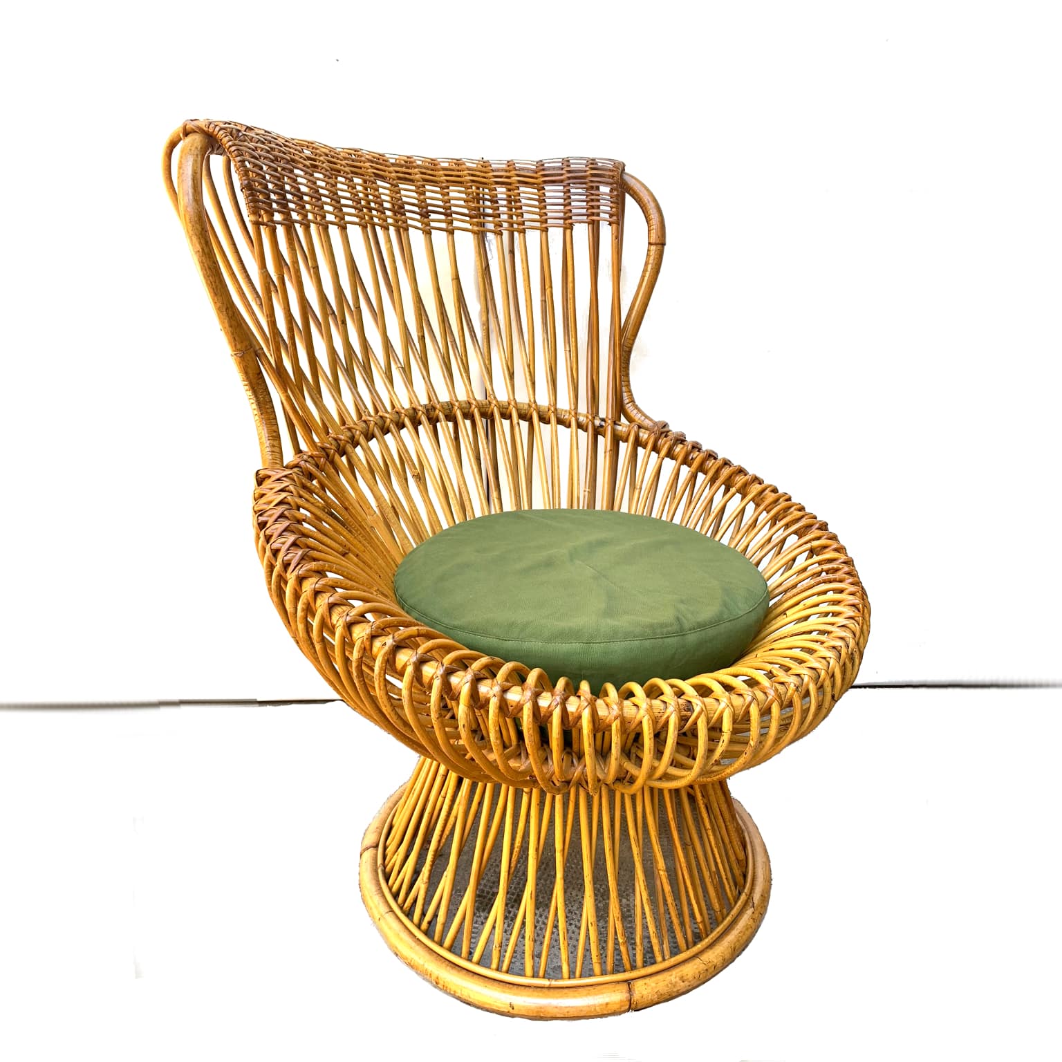 Franco Albini per Bonacina <br> Coppia di poltrone mod. Margherita - immagine 2