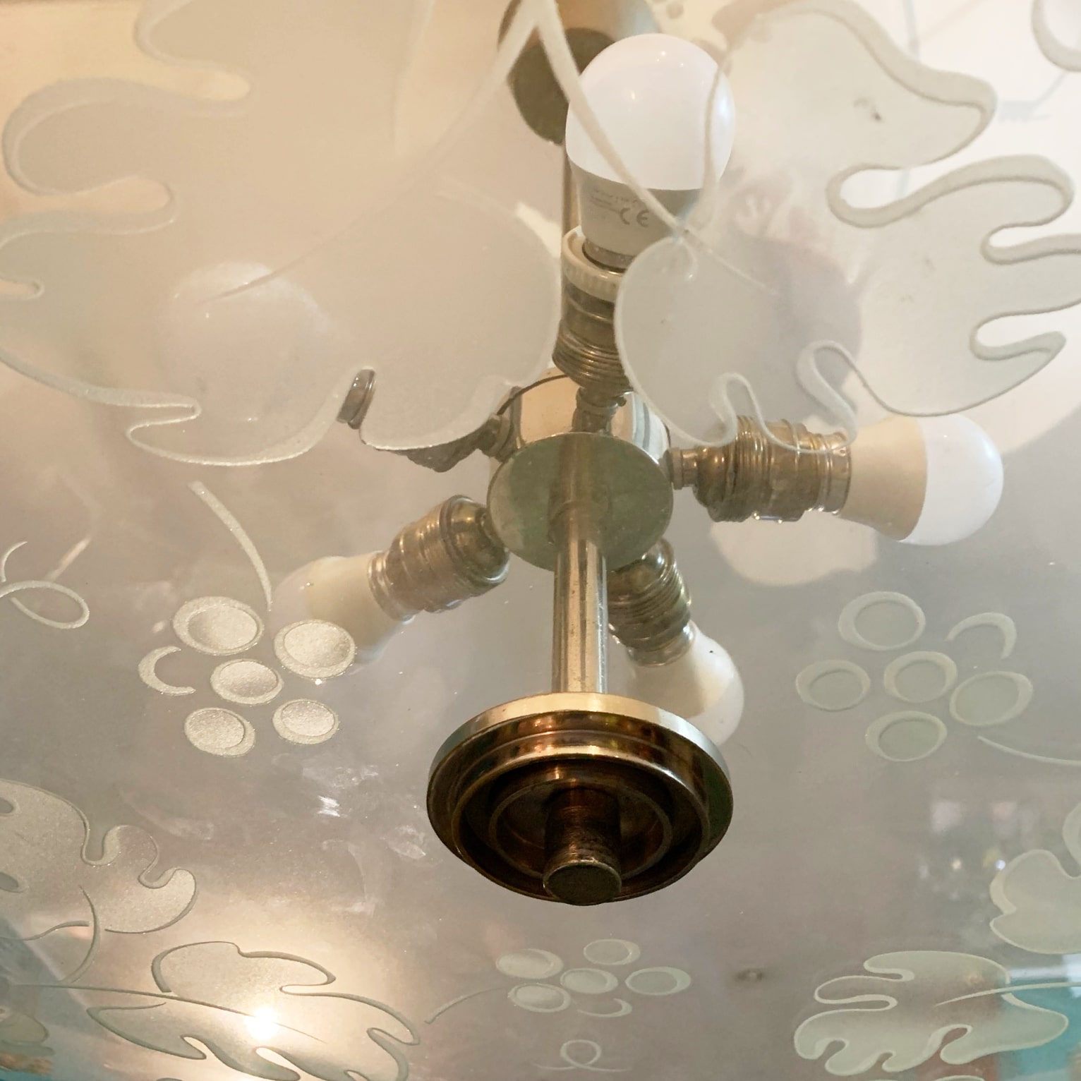 Pietro Chiesa per Fontana Arte <br> Coppia di grandi lampade a sospensione anni 40 - immagine 6
