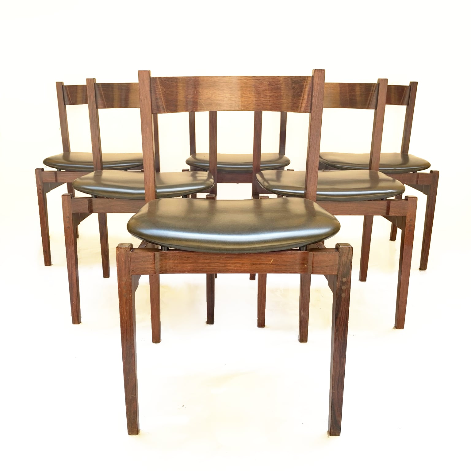Gianfranco Frattini per Cassina <br> Gruppo di 8 sedie mod. 101 - immagine 3