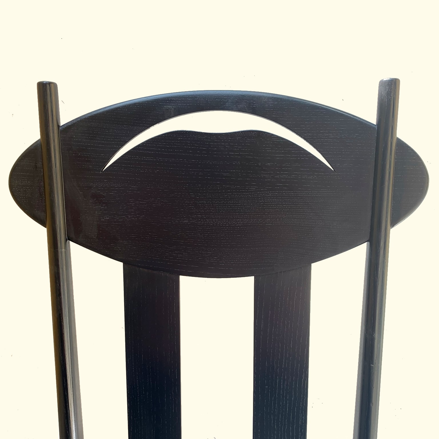 Charles Rennie Mackintosh per Cassina <br> Gruppo di 4 sedie mod. Argyle anni 70 - immagine 6