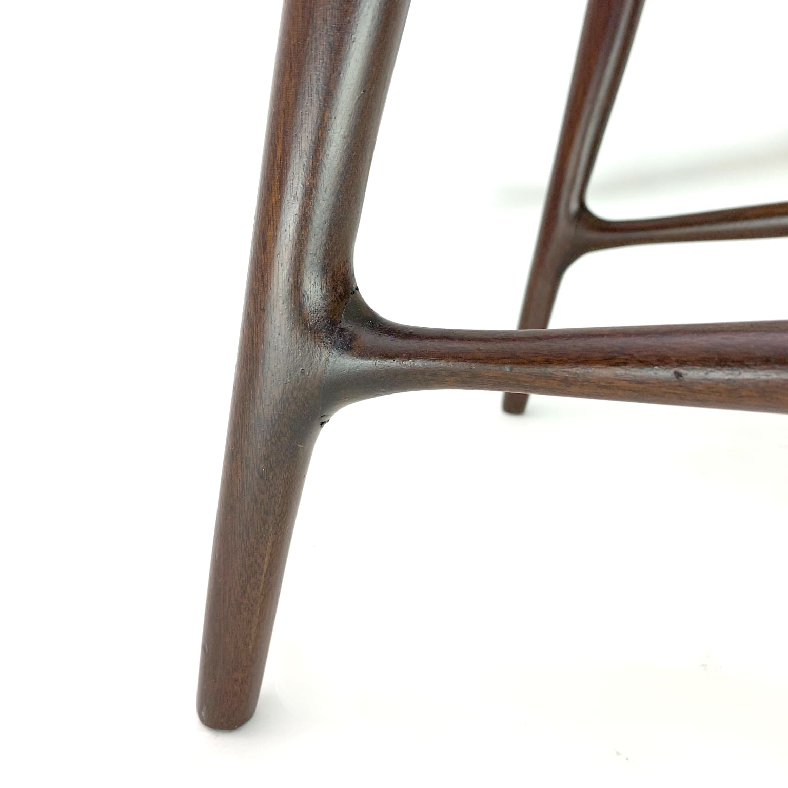 Carlo De Carlo (attr.) <br> Coppia di sedie in teak con sedute imbottite - immagine 3