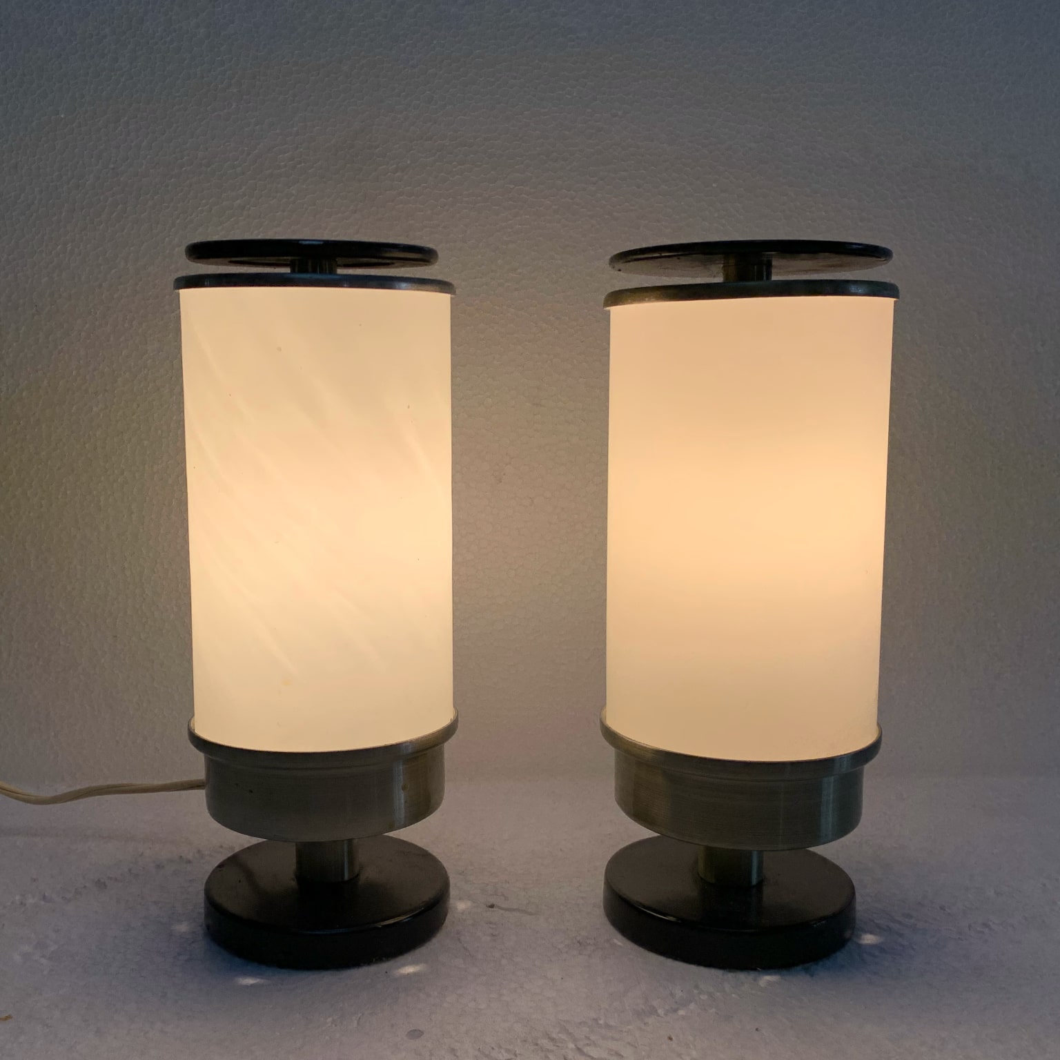 Oscar Torlasco per Lumi <br> Coppia di lampade da appoggio - immagine 2