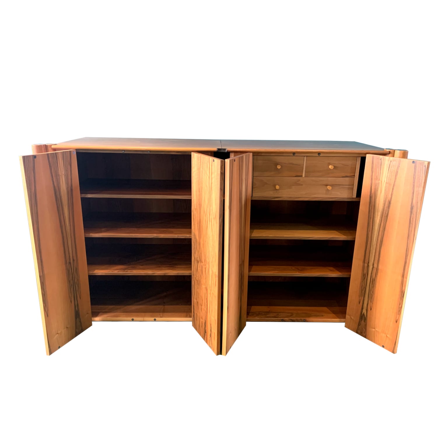 Carlo Scarpa per Bernini <br> Credenza in noce mod. Scuderia - immagine 4