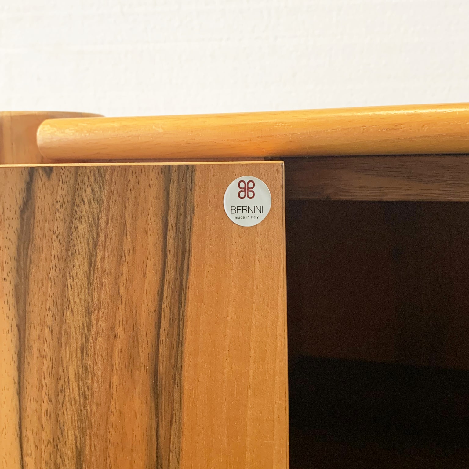 Carlo Scarpa per Bernini <br> Credenza in noce mod. Scuderia - immagine 9