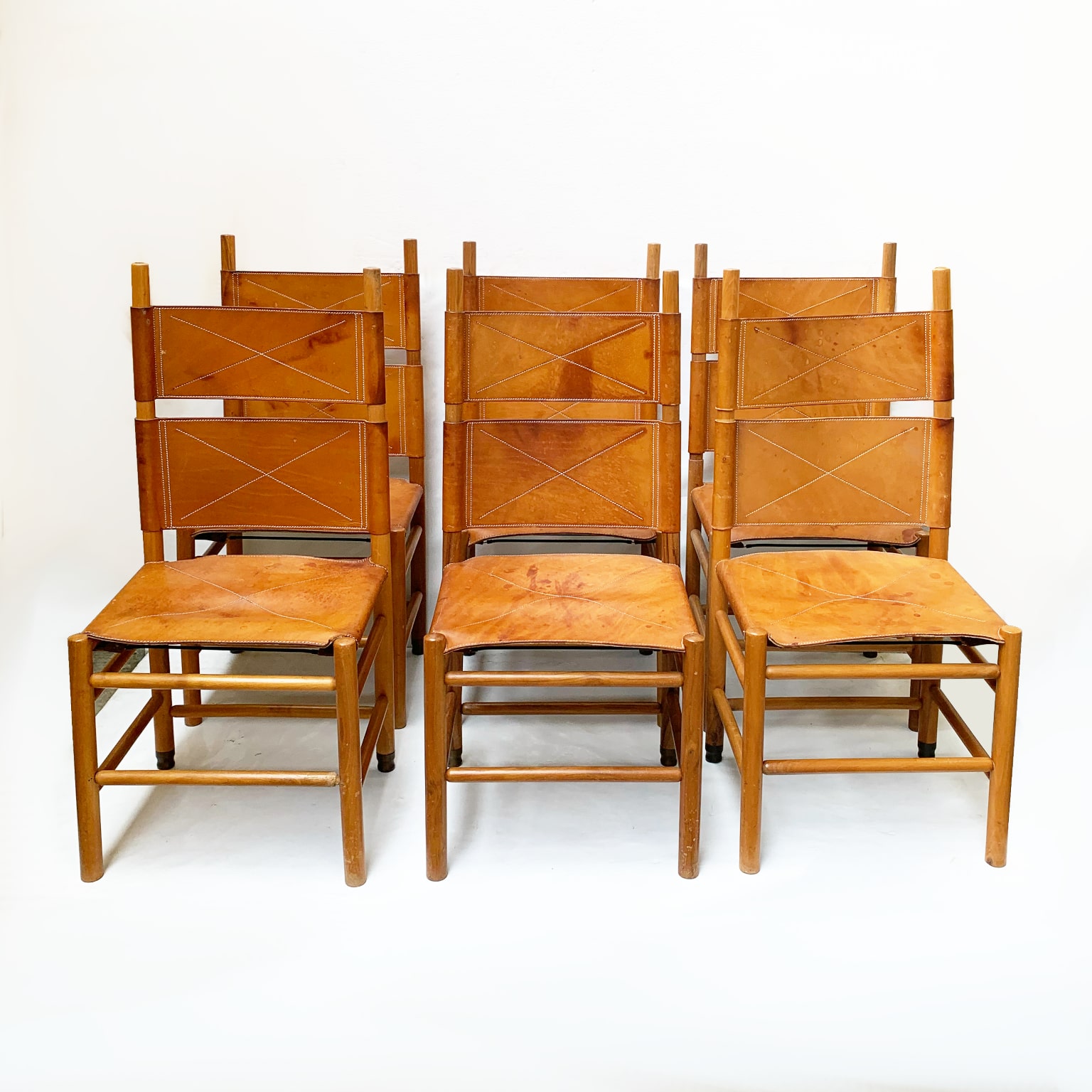 Carlo Scarpa per Bernini <br> Gruppo di 6 sedie mod. Kentucky - immagine 2