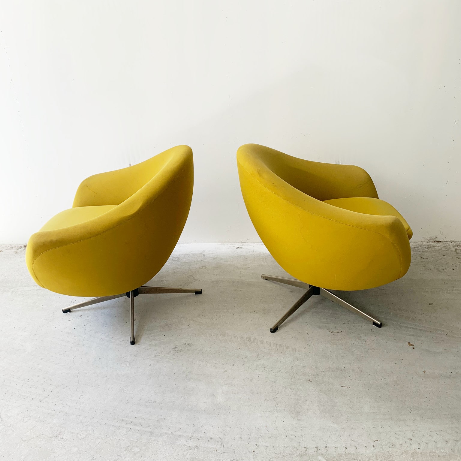 Coppia di poltrone girevoli anni 60 - immagine 3