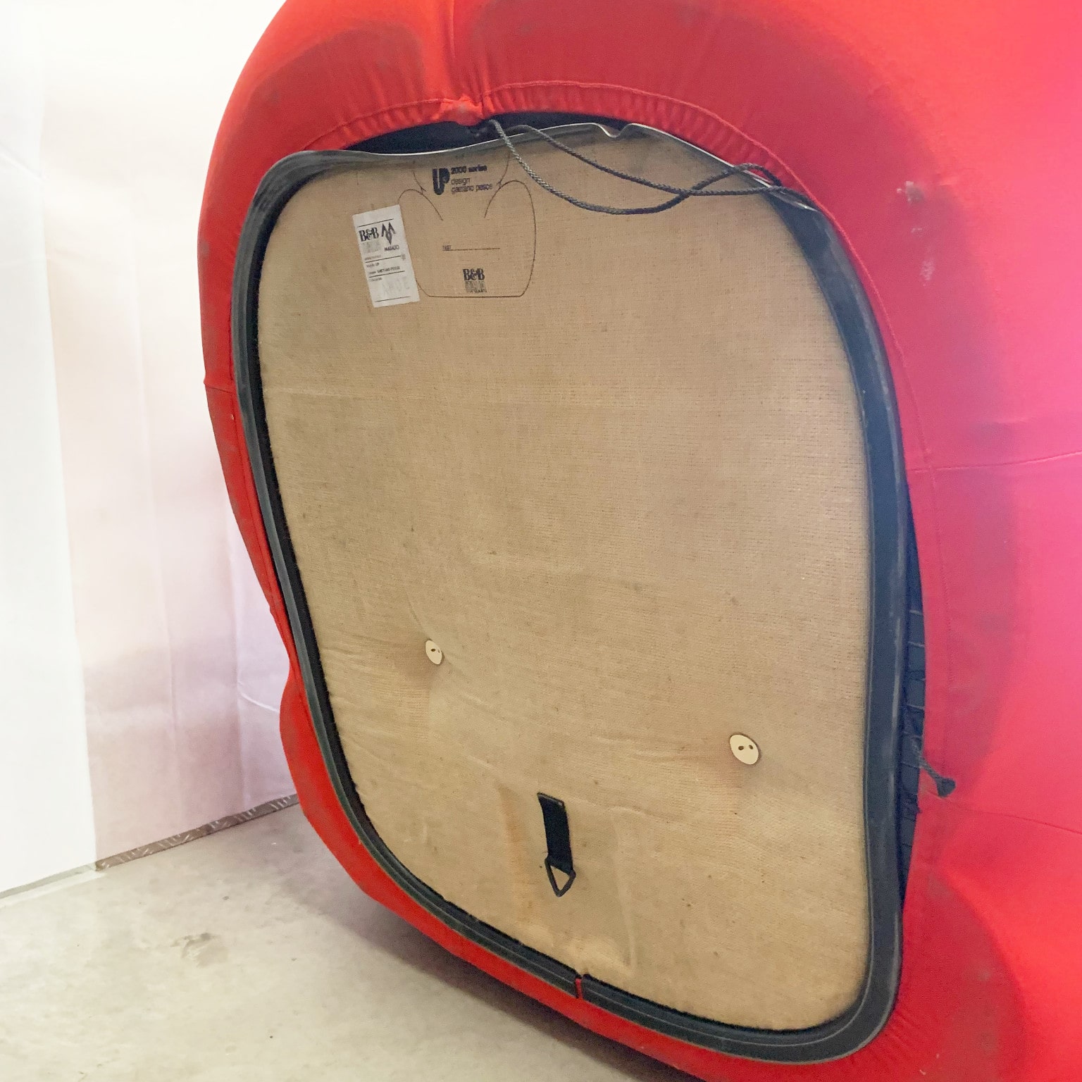 Gaetano Pesce per B&B Italia <br> Poltrona con poggiapiedi mod. UP 2000 - immagine 7