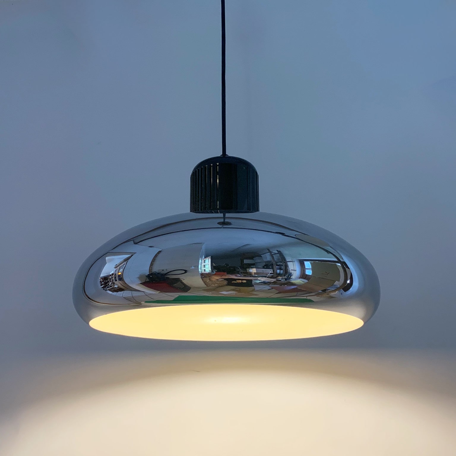 Gae Aulenti e Livio Castiglioni per Stilnovo <br> Lampada a sospensione mod. Trepiù, 1972 - immagine 3