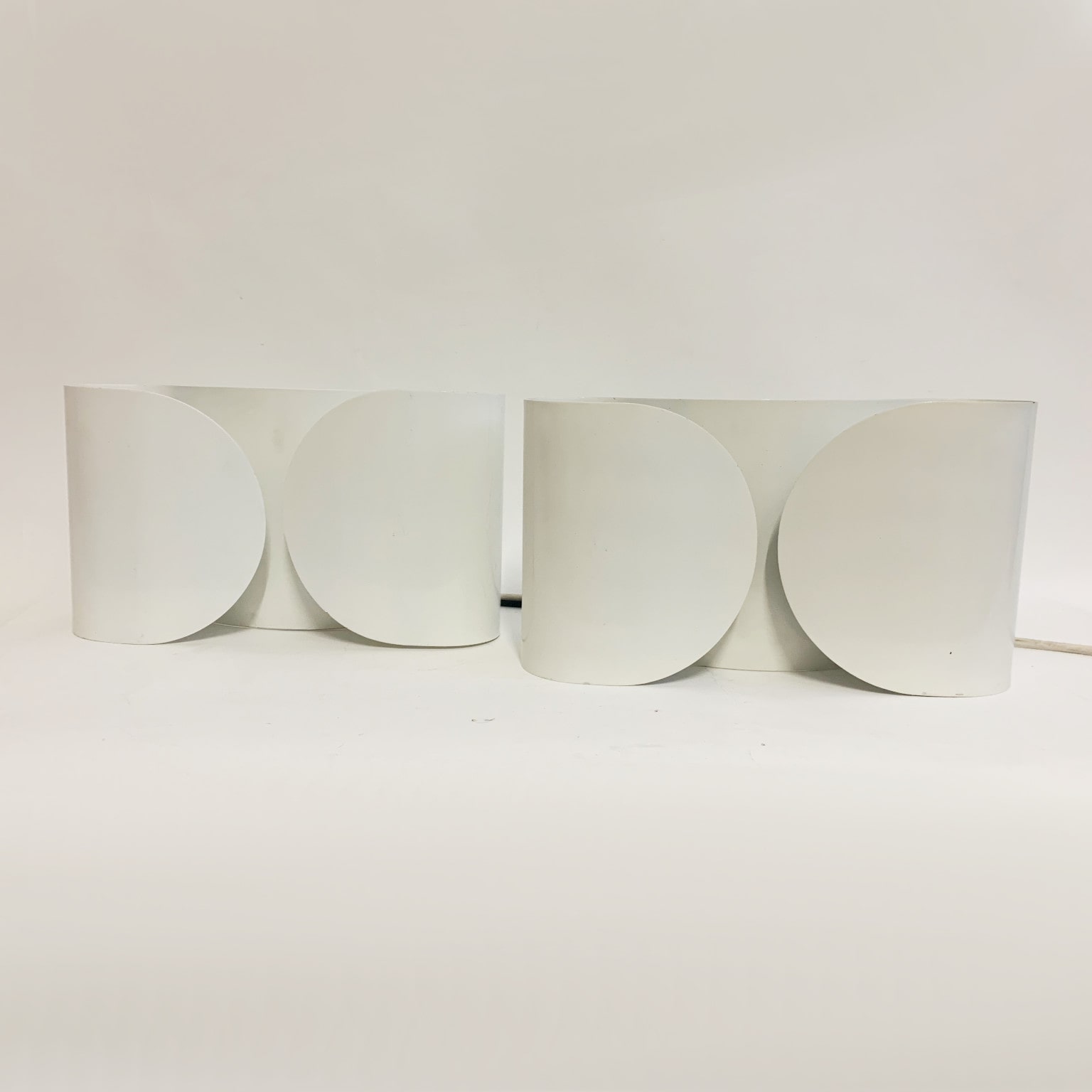 Tobia Scarpa per Flos Coppia di lampade da muro mod. Foglio anni 70