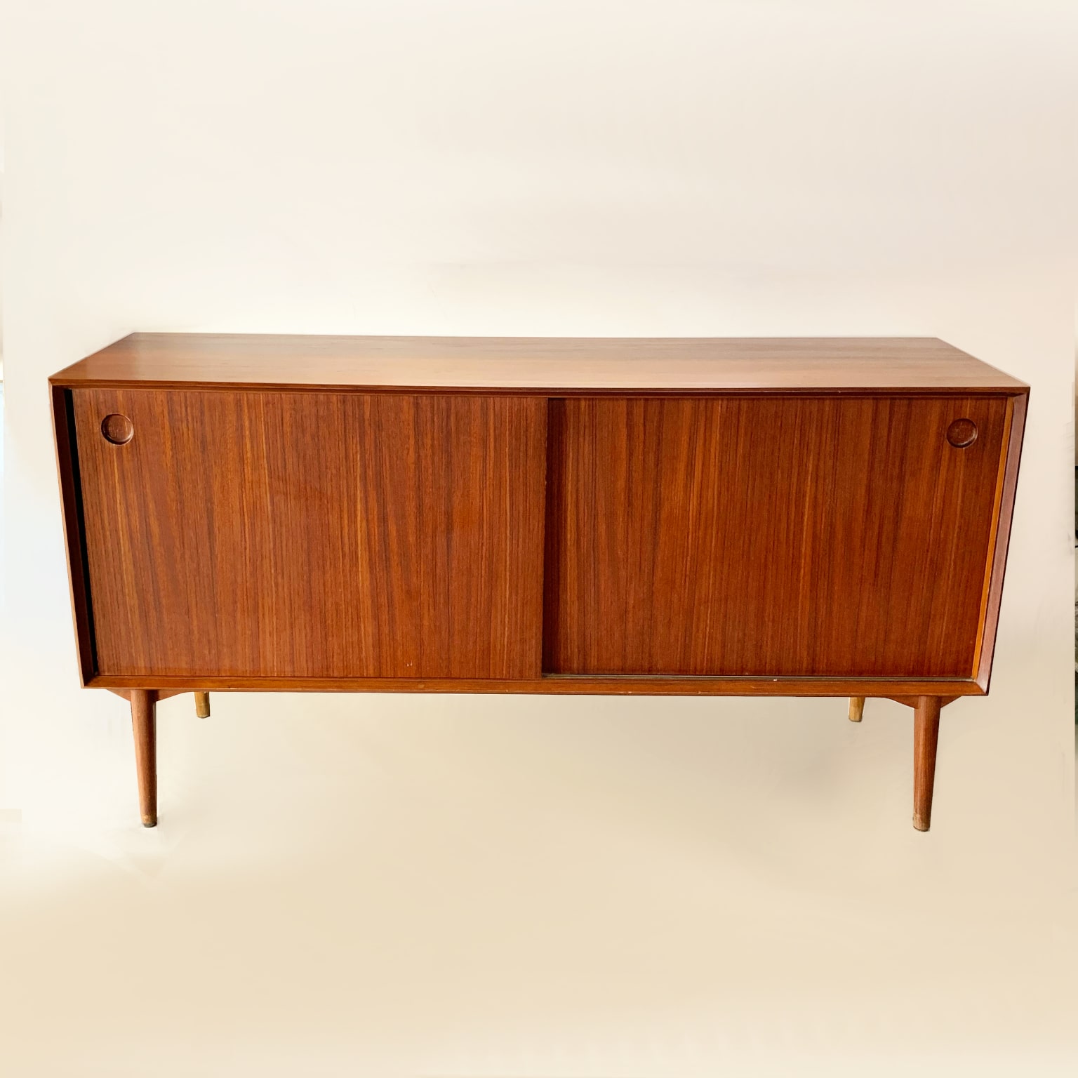 Wilhelm Renz <br> Sideboard in teak anni 50