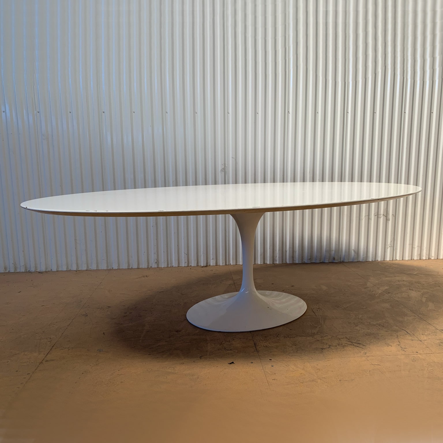 Eero Saarinen per Knoll <br> Grande tavolo ovale mod. Tulip anni 70 - immagine 2
