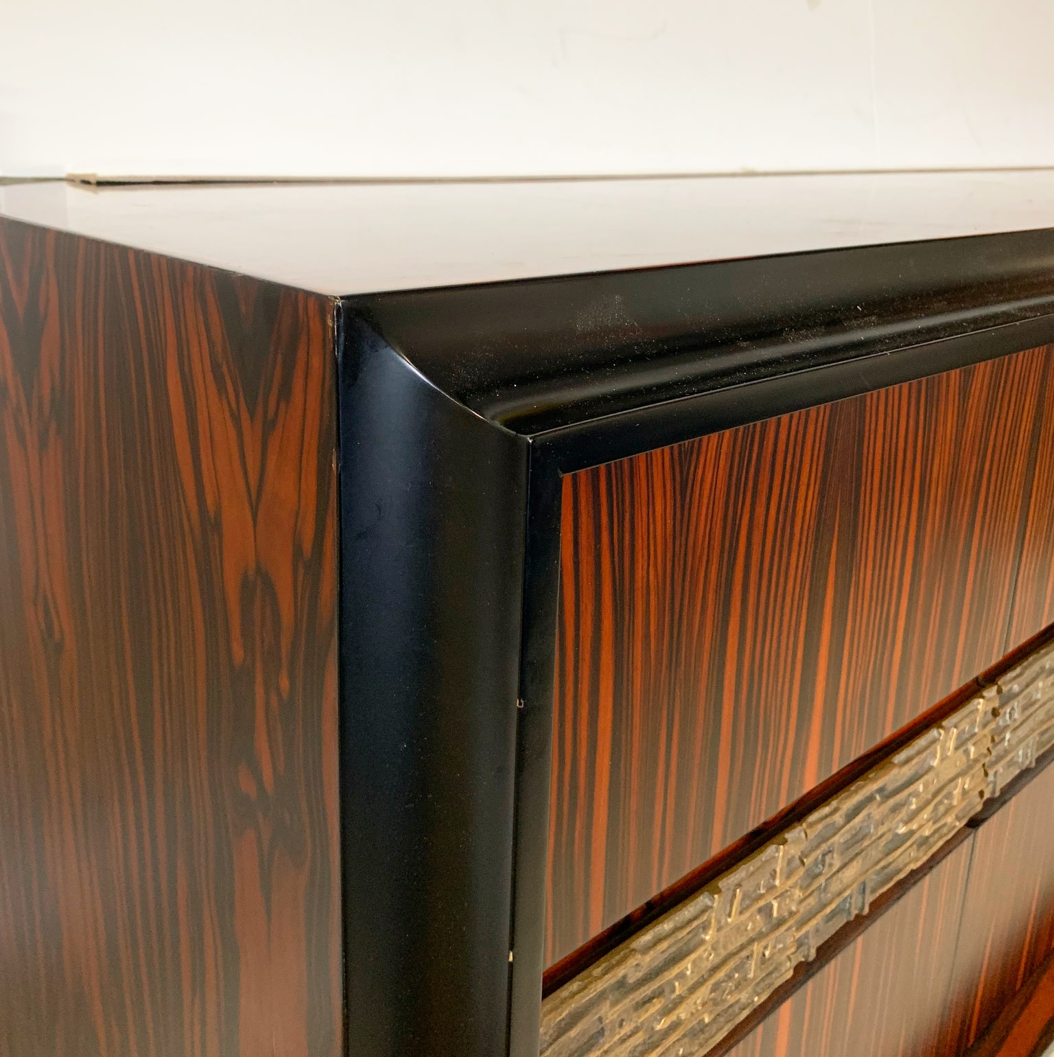 Luciano Frigerio <br> Sideboard mod. Desiree in ebano Macassar anni 70 - immagine 9