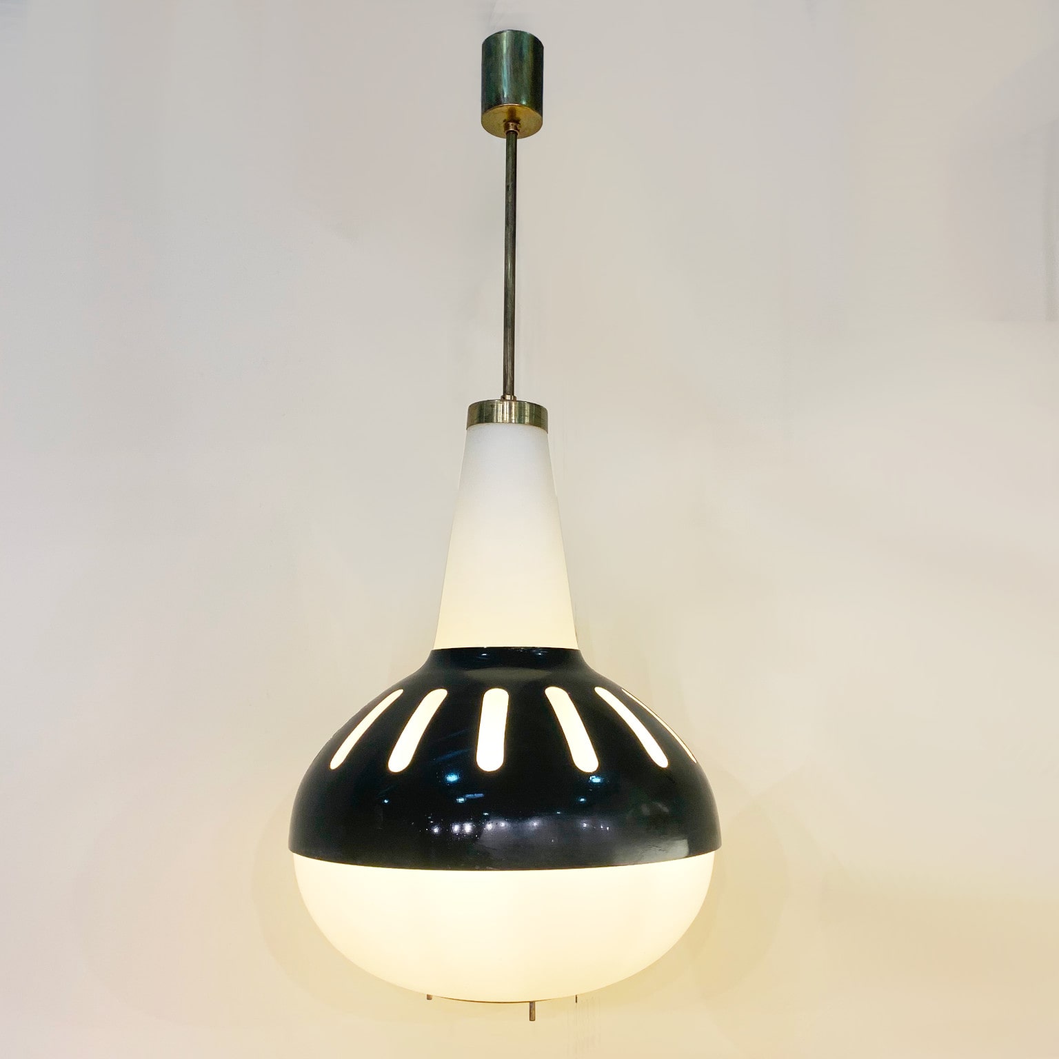 Max Ingrand per Fontana Arte <br> Set di 3 lampade a sospensione mod. 1954 anni 50 - immagine 5