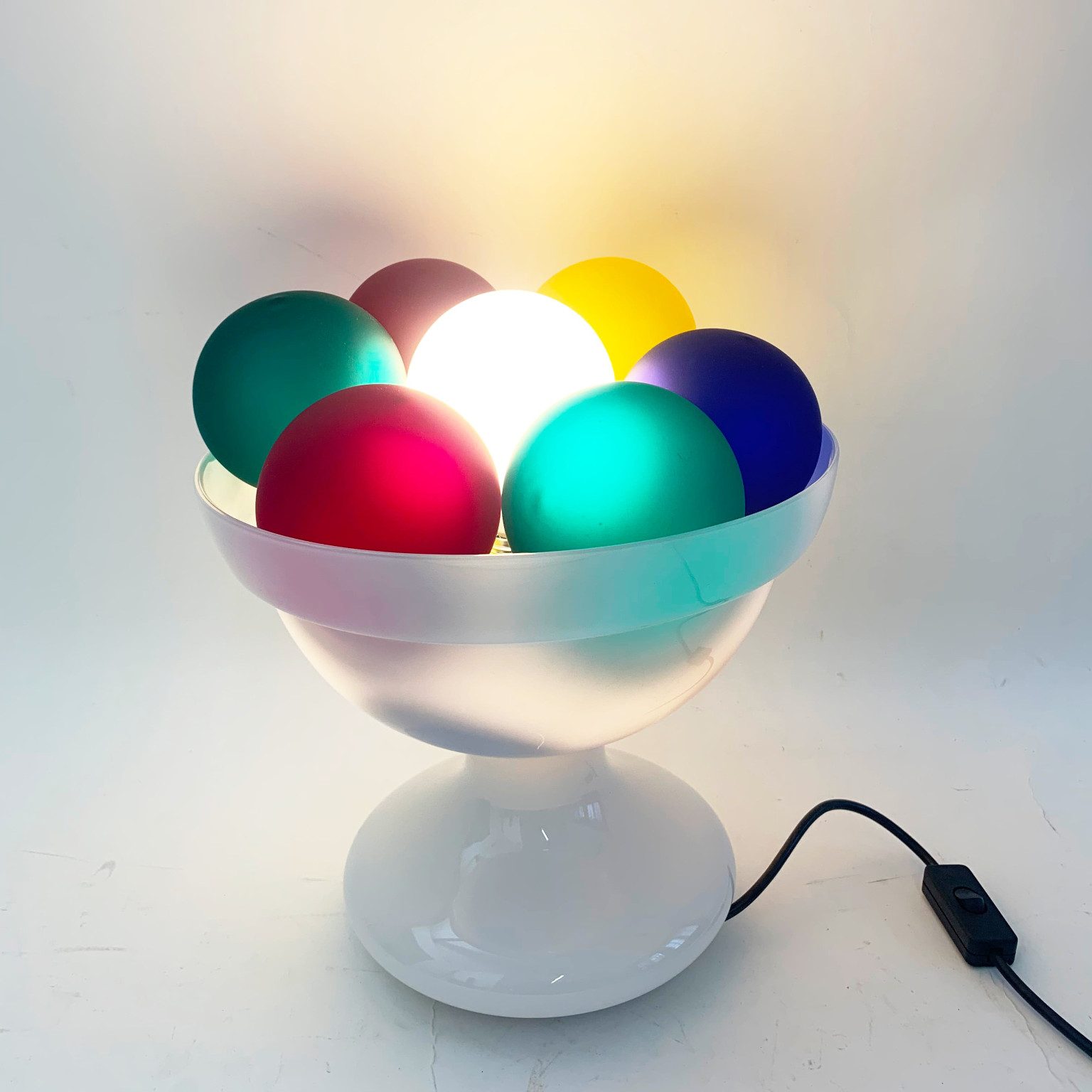 Lampada da appoggio in vetro con sfere colorate <br> Murano, anni 80 - immagine 7