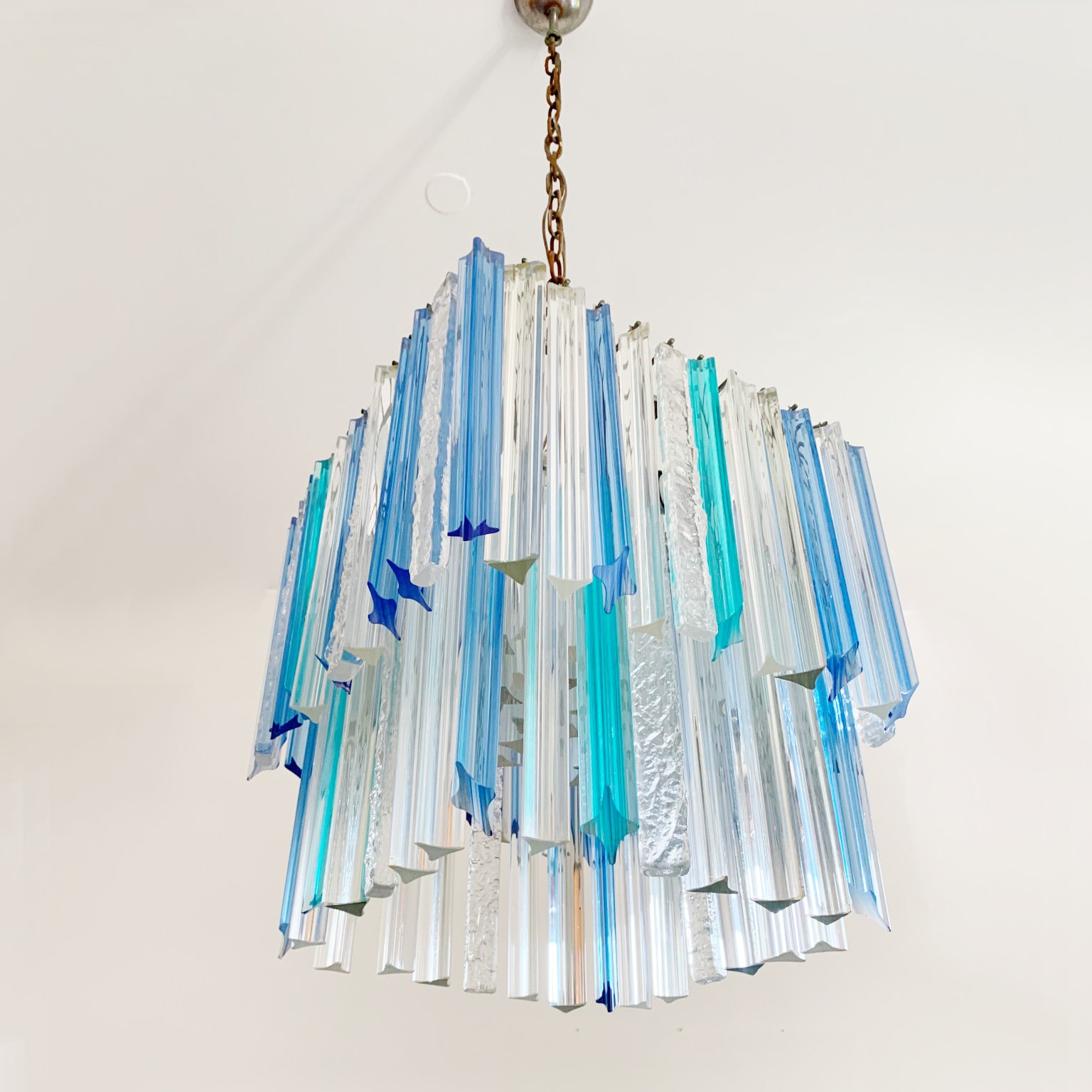Lampada a sospensione Triedri <br> color azzurro <br> Venini Murano anni 70 - immagine 2