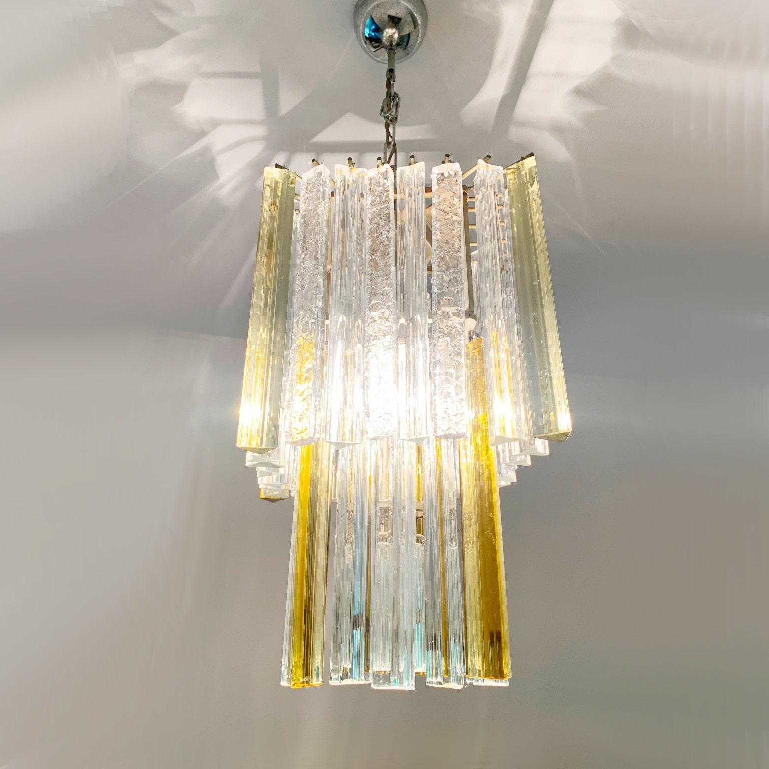 Lampada a sospensione Triedri <br> color ambra <br> Venini Murano anni 70 - immagine 4