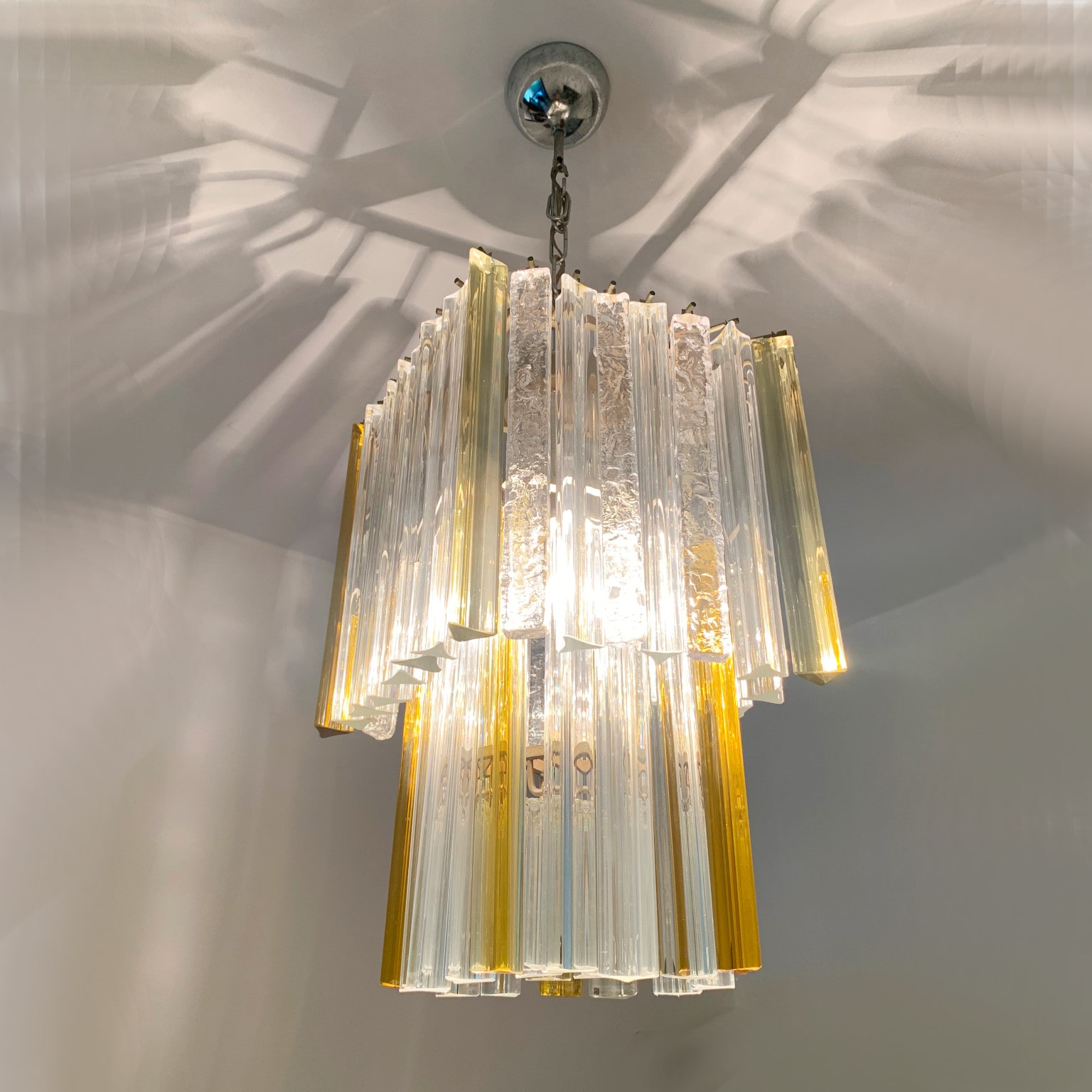 Lampada a sospensione Triedri <br> color ambra <br> Venini Murano anni 70