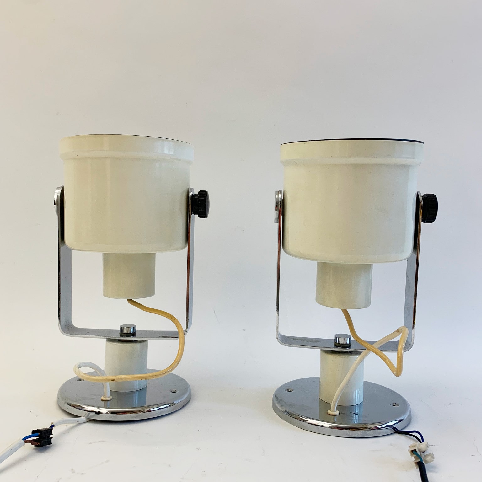 Coppia di faretti da muro mod. A433 <br> Luci Milano anni 70 - immagine 6