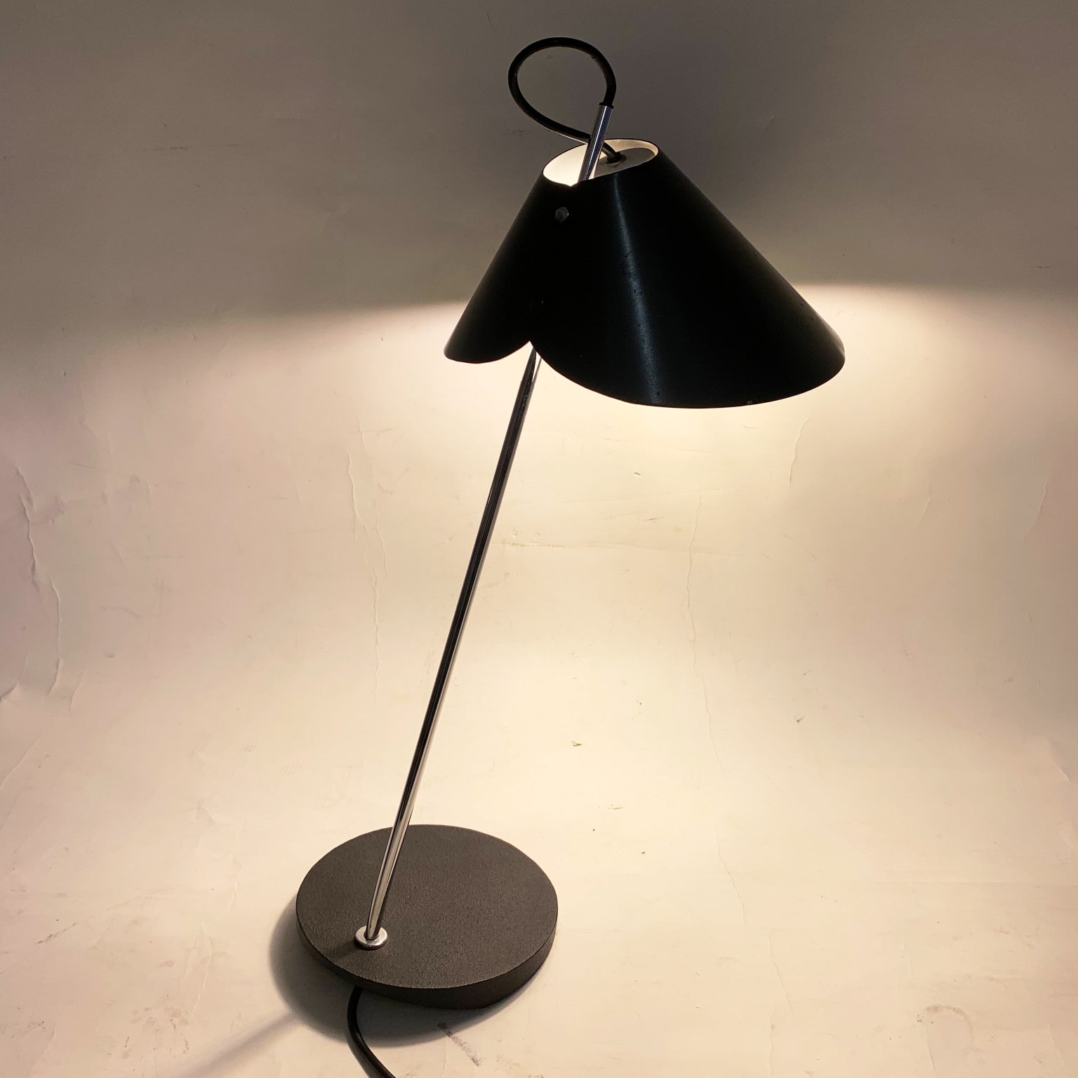 Luigi Caccia Dominioni per Azucena <br> Lampada da appoggio <br>mod. Base Ghisa - immagine 7