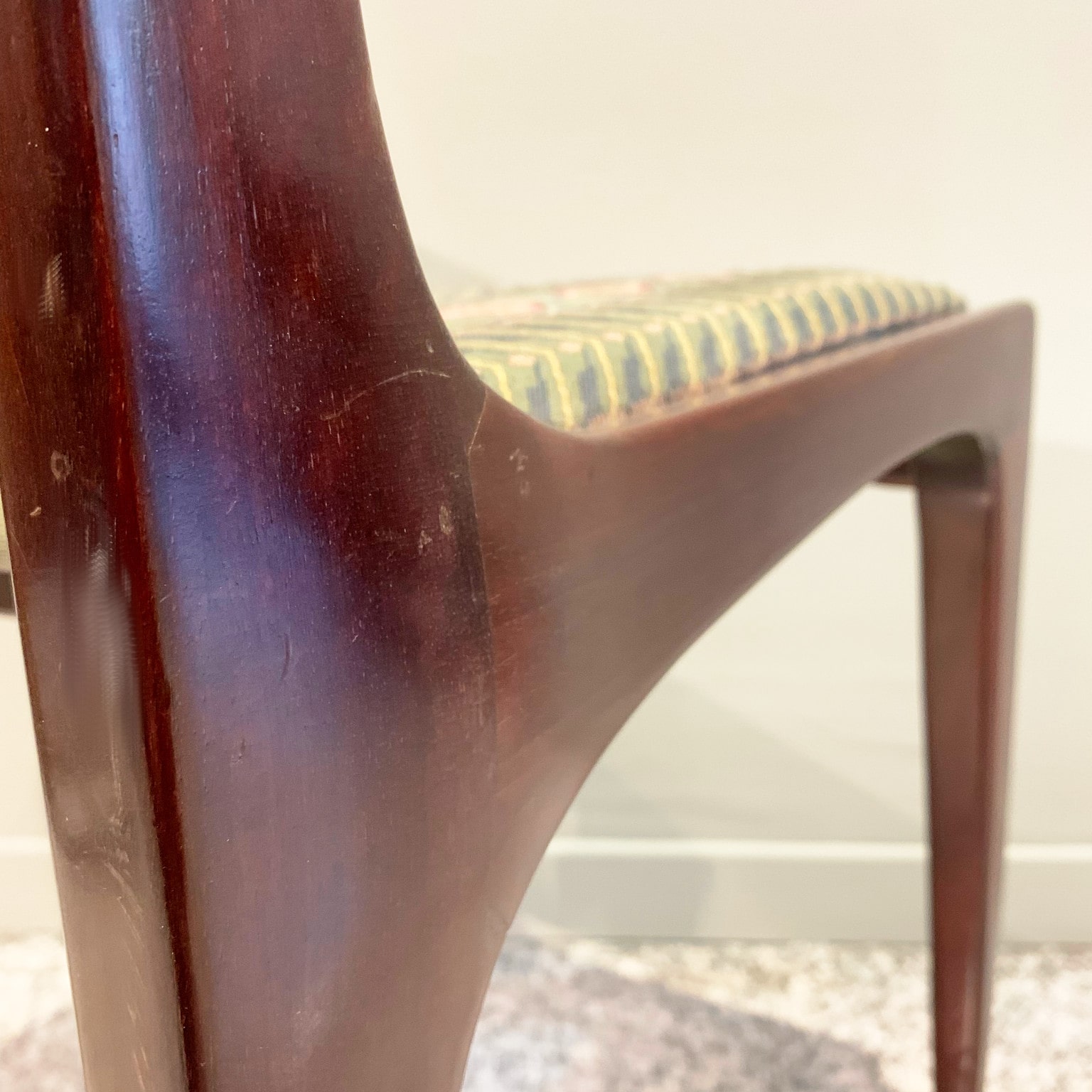 Carlo De Carli per Cassina<br> Gruppo di 6 sedie mod. 693 - immagine 6