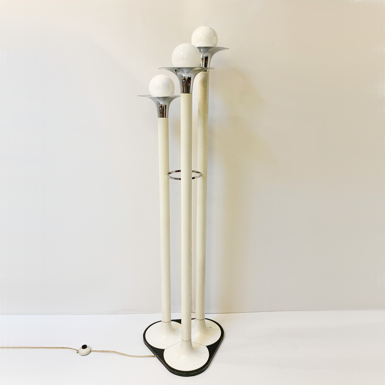 Lampada da terra a 3 steli <br> Italia anni 70