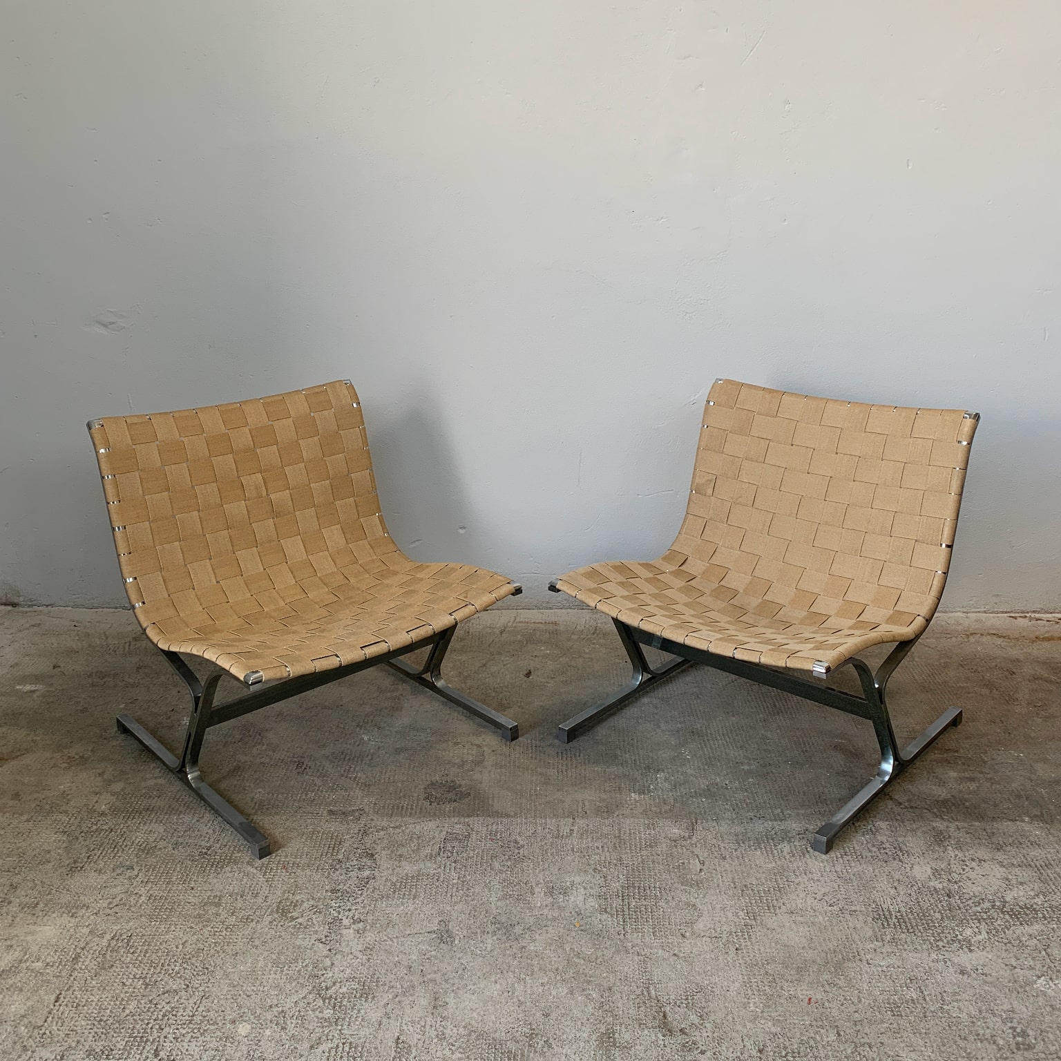 Ross Littell per ICF <br> Coppia di poltrone mod. PLR 1 - immagine 2