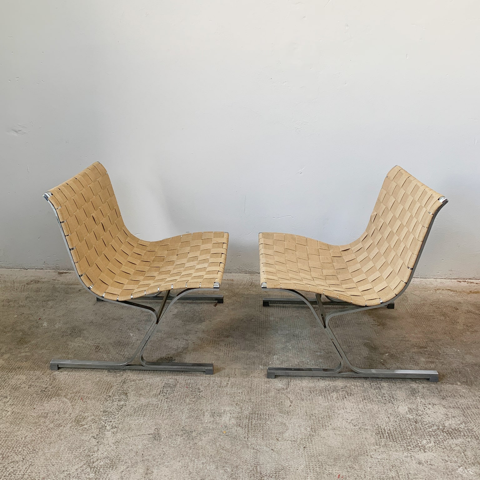 Ross Littell per ICF <br> Coppia di poltrone mod. PLR 1 - immagine 3