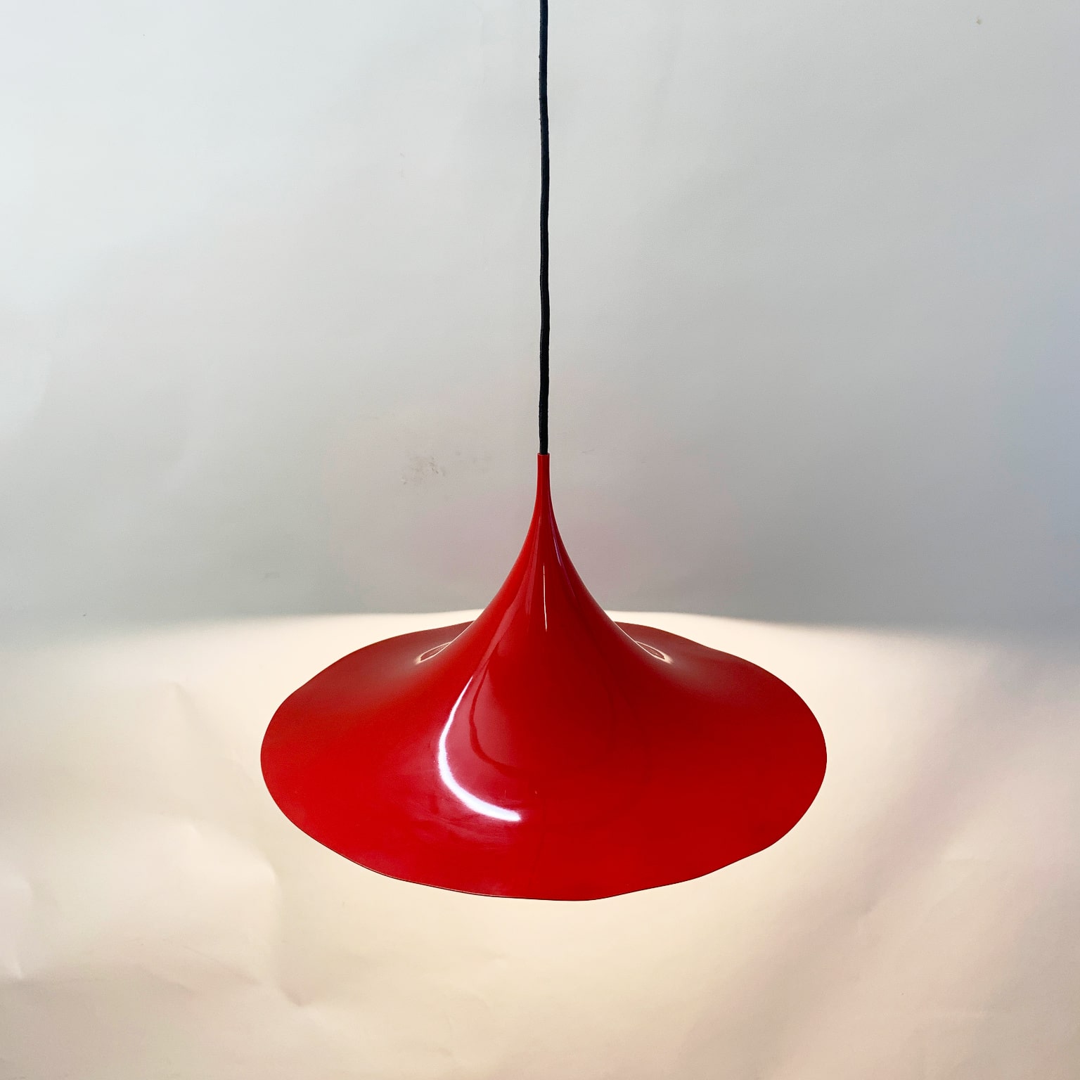 Bonderup & Thorup per Fog & Morup <br> Lampada a sospensione rossa, anni 70 - immagine 2