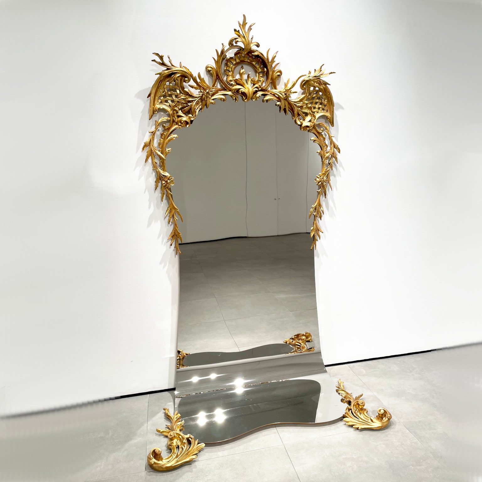 METAMORPHOSIS <br> Specchiera pezzo unico <br> by Giampiero Romanò - immagine 3