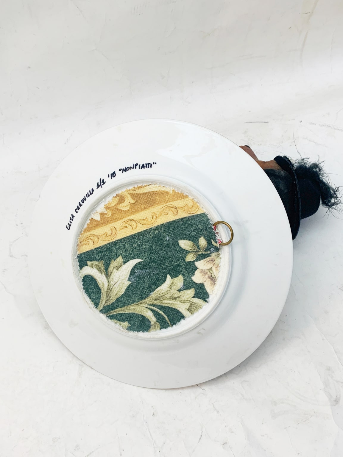 Elisa Carovilla <br> Piatto da parete dalla serie "Nonpiatti", 2018 - immagine 4