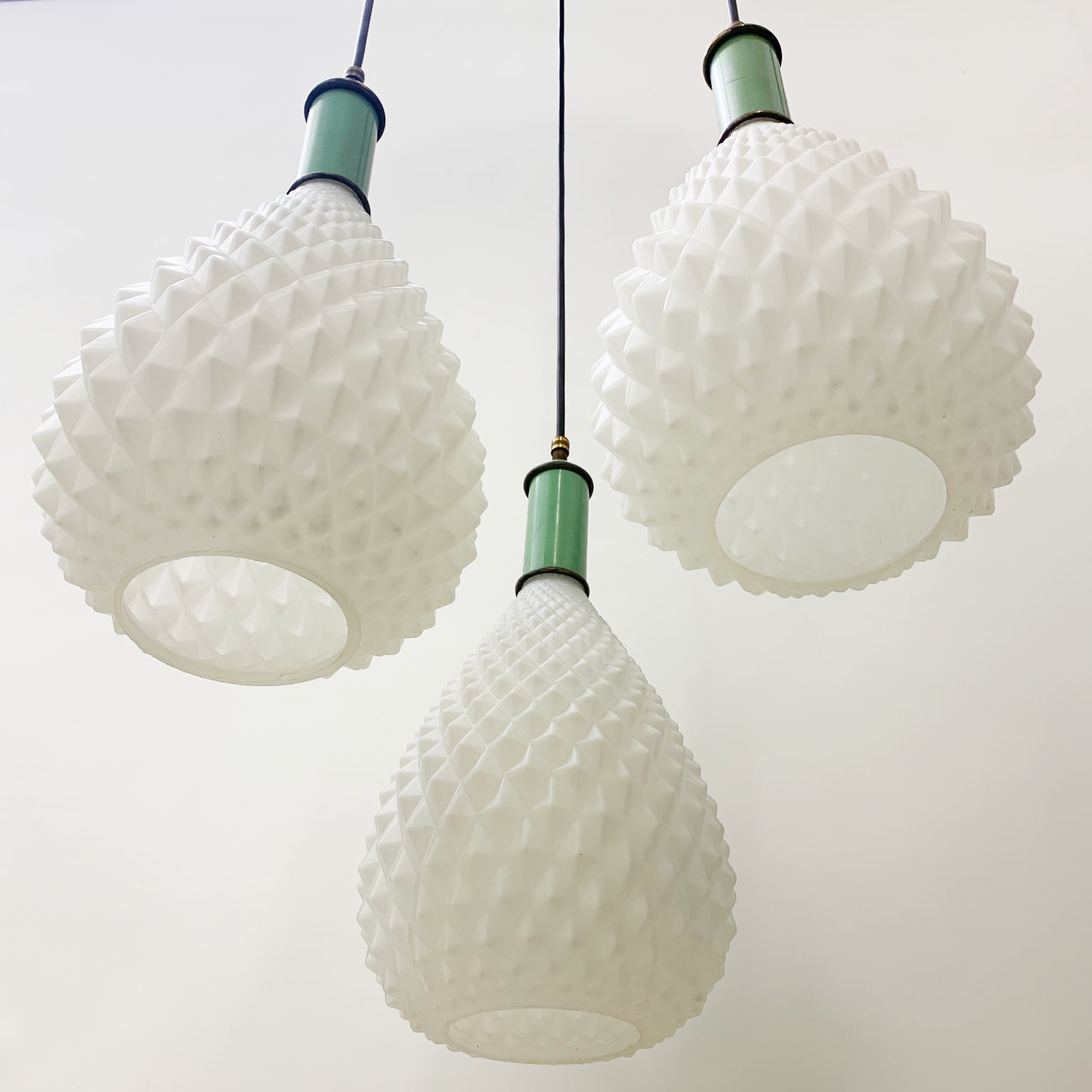 Lampadario anni 50 con 3 vetri pendenti - immagine 6