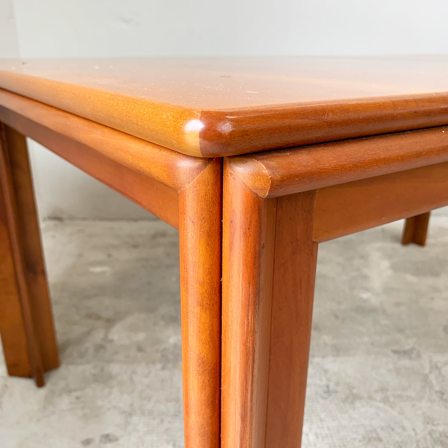 Afra e Tobia Scarpa per Molteni <br> Tavolo allungabile mod. Mou, anni 70 - immagine 4