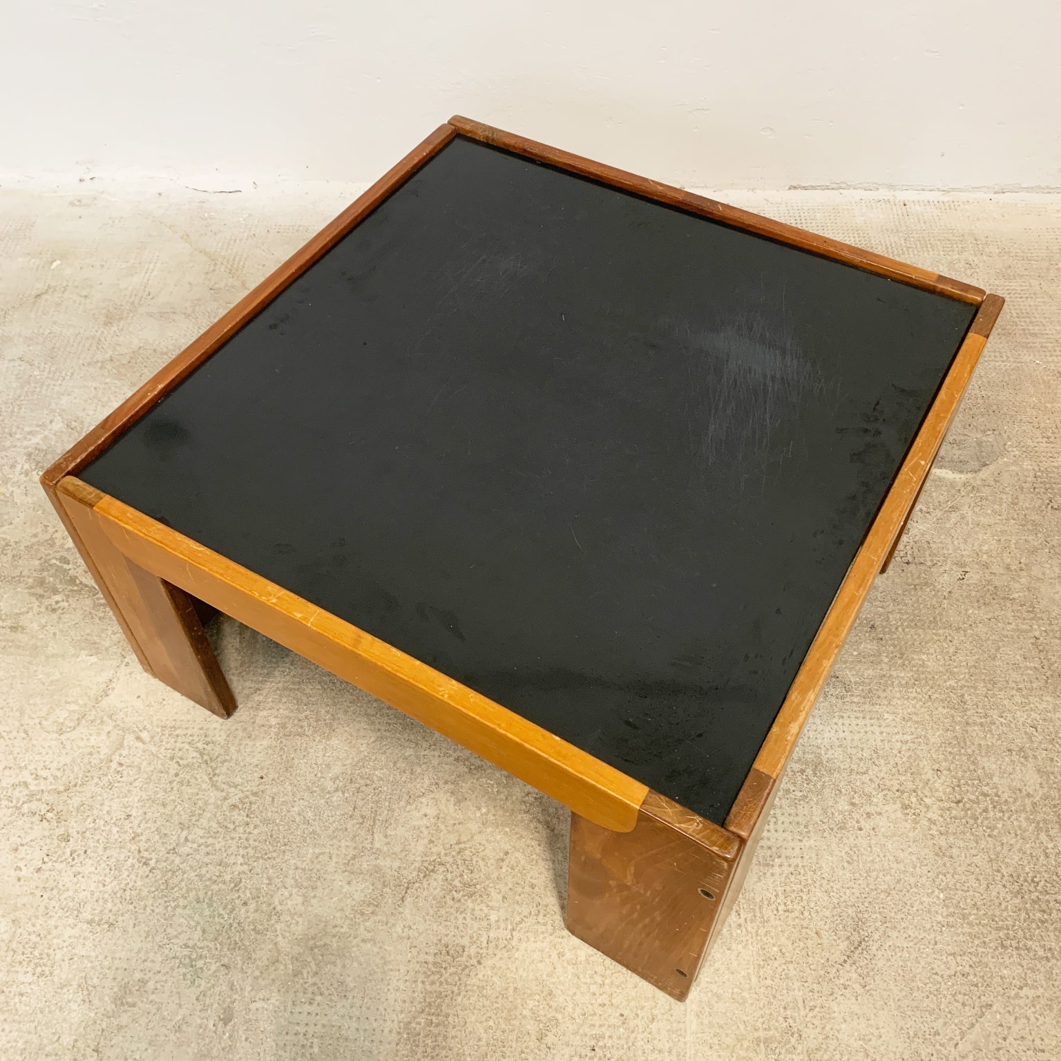 Afra e Tobia Scarpa per Cassina <br> Tavolino quadrato mod. 771 - immagine 3