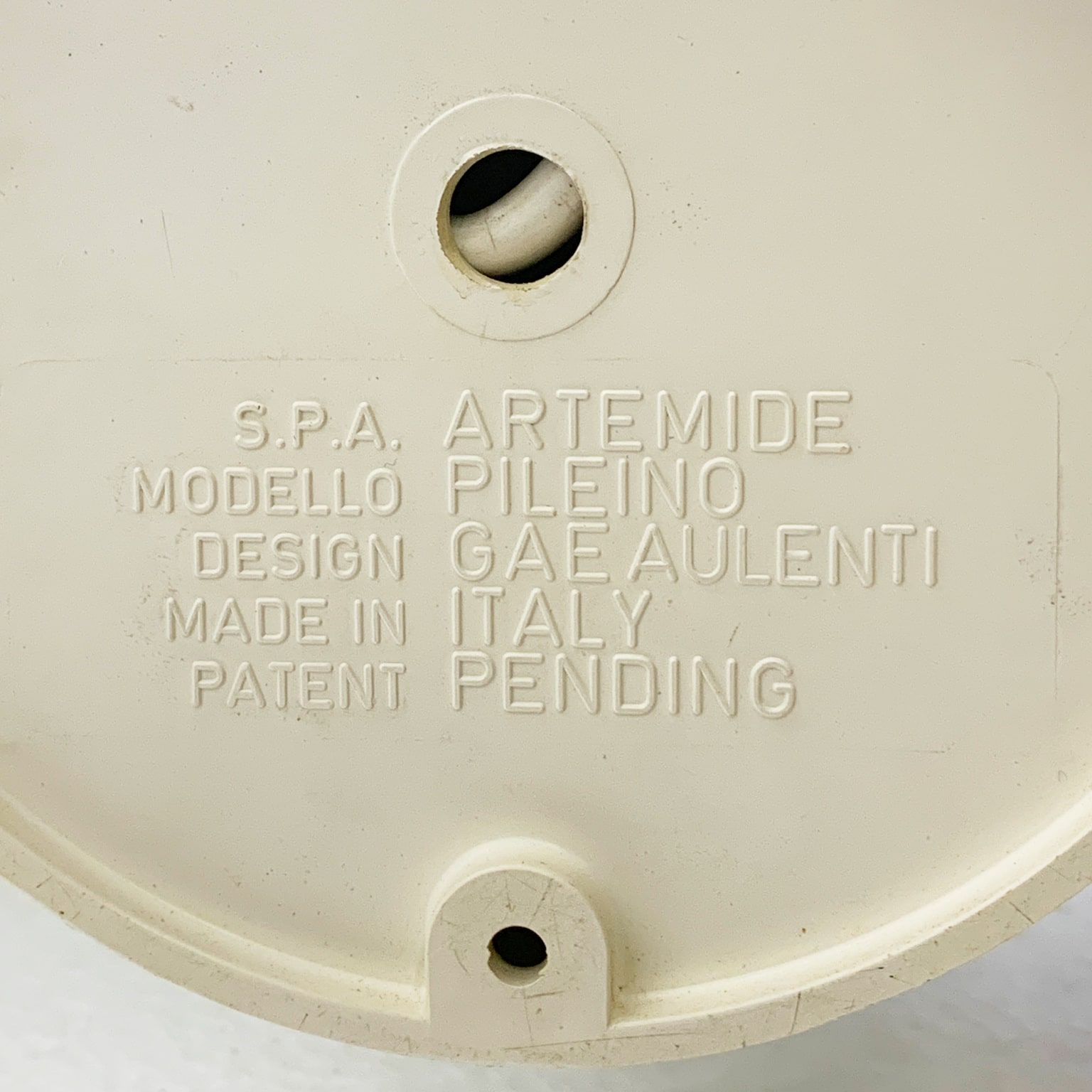 Gae Aulenti per Artemide <br> Coppia di lampade mod. Pileino, 1972 - immagine 10