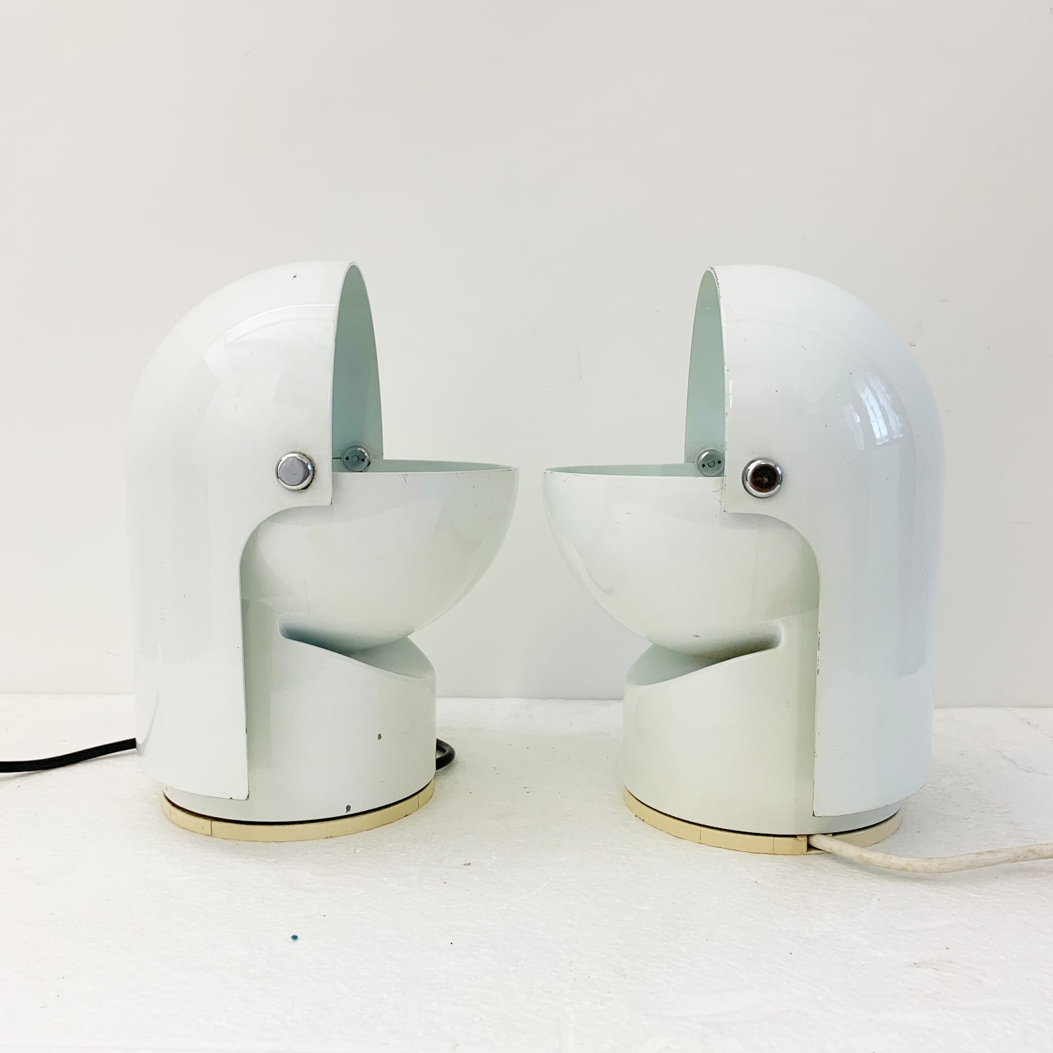 Gae Aulenti per Artemide <br> Coppia di lampade mod. Pileino, 1972 - immagine 4