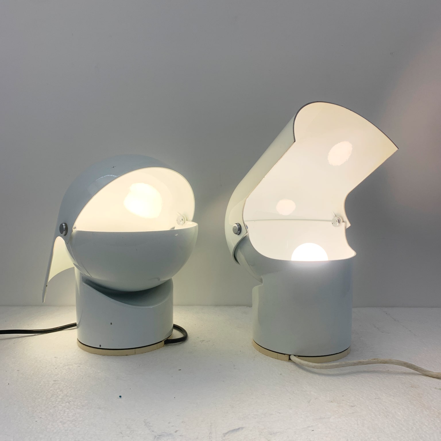 Gae Aulenti per Artemide <br> Coppia di lampade mod. Pileino, 1972 - immagine 7