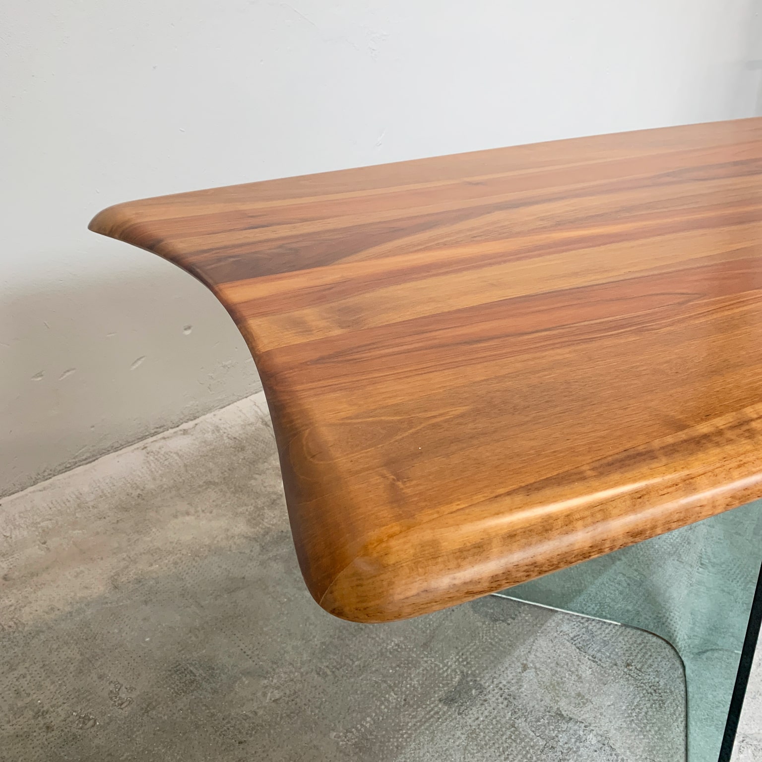 Oskar Kogoj <br> Grande tavolo in legno e vetro anni 70 - immagine 4