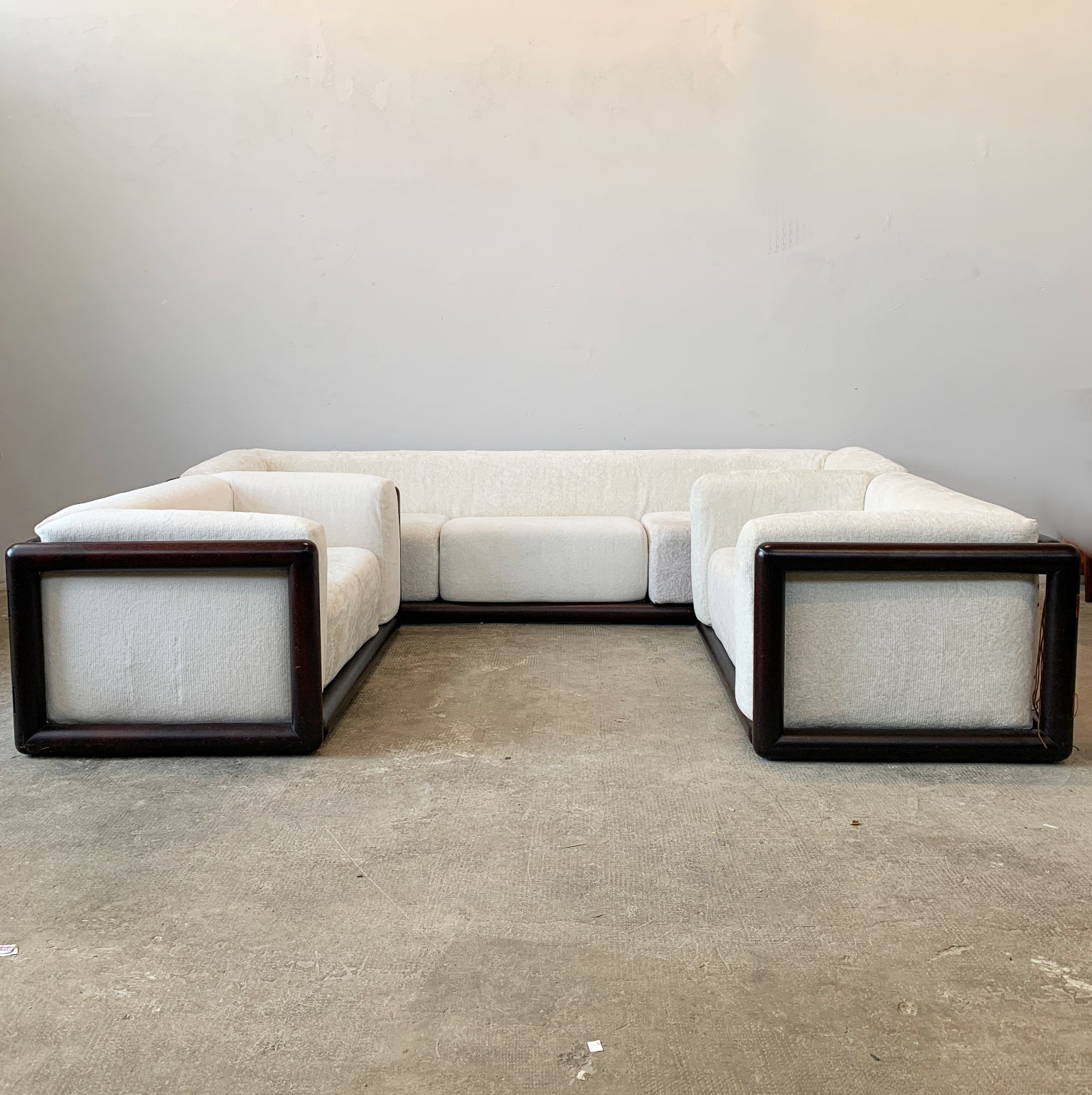 Carlo Scarpa per Simon Gavina <br> Divano a 3 posti mod. Cornaro, 1972 - immagine 4