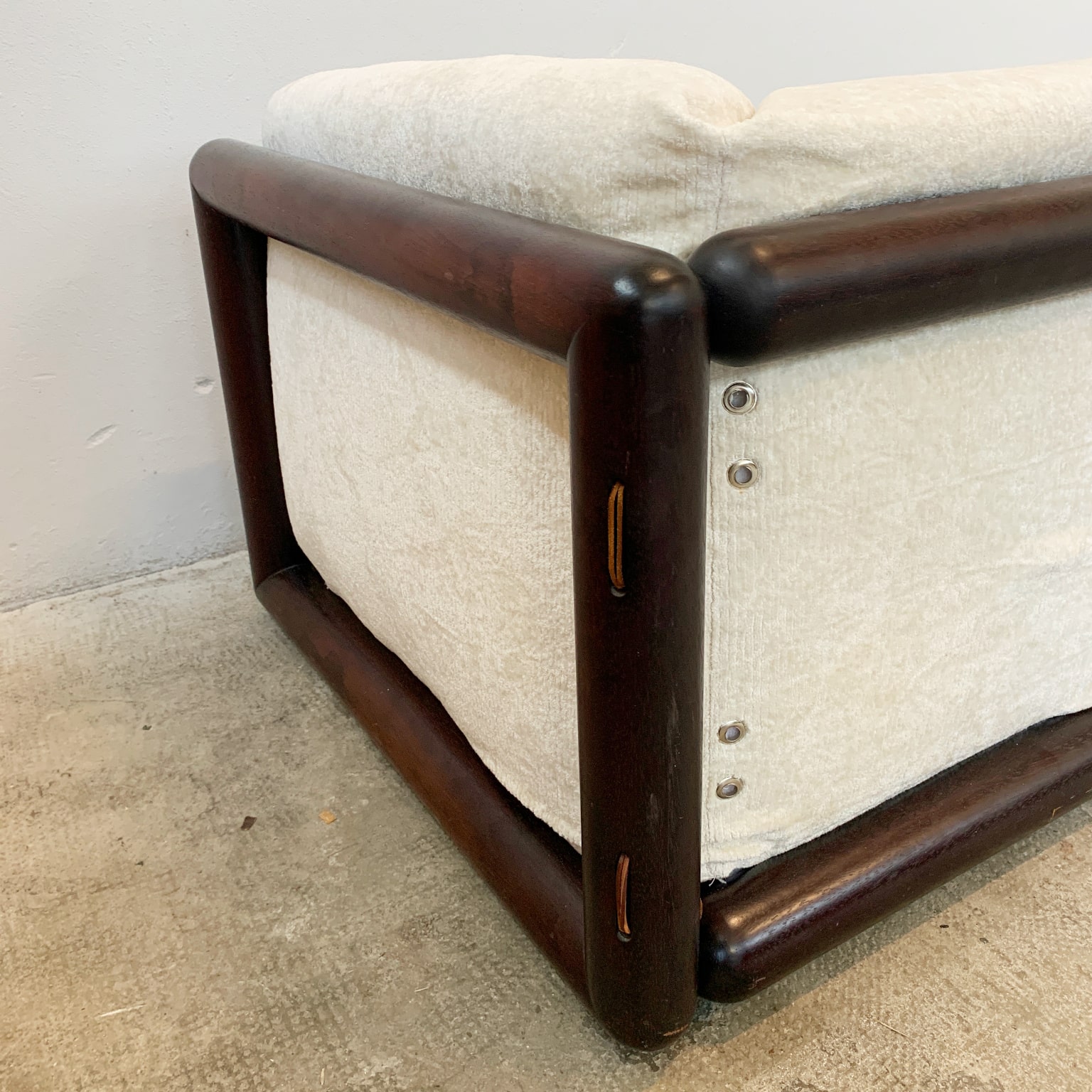Carlo Scarpa per Simon Gavina <br> Divano a 3 posti mod. Cornaro, 1972 - immagine 10