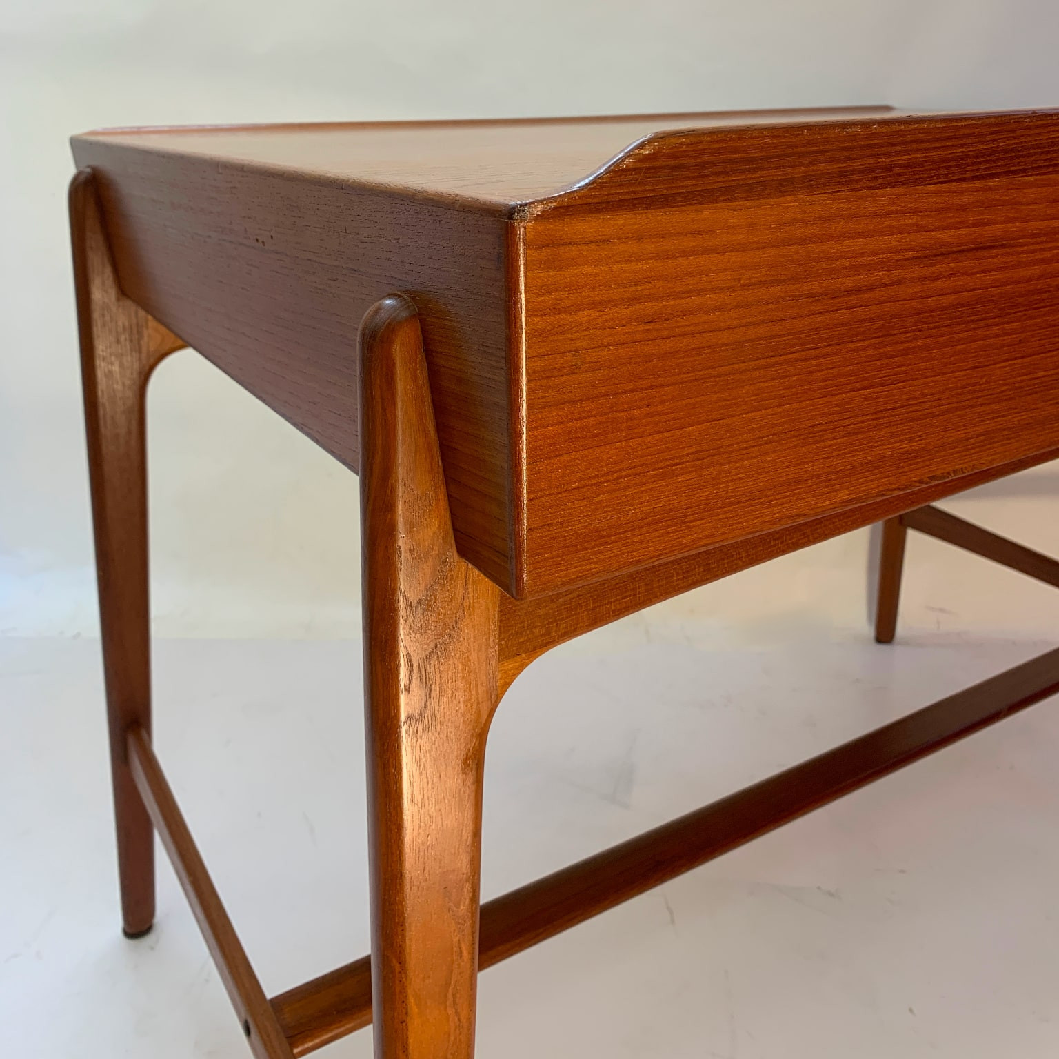 Svend Aage Madsen per Sigurd Hansen <br> Scrivania in teak anni 60 - immagine 14