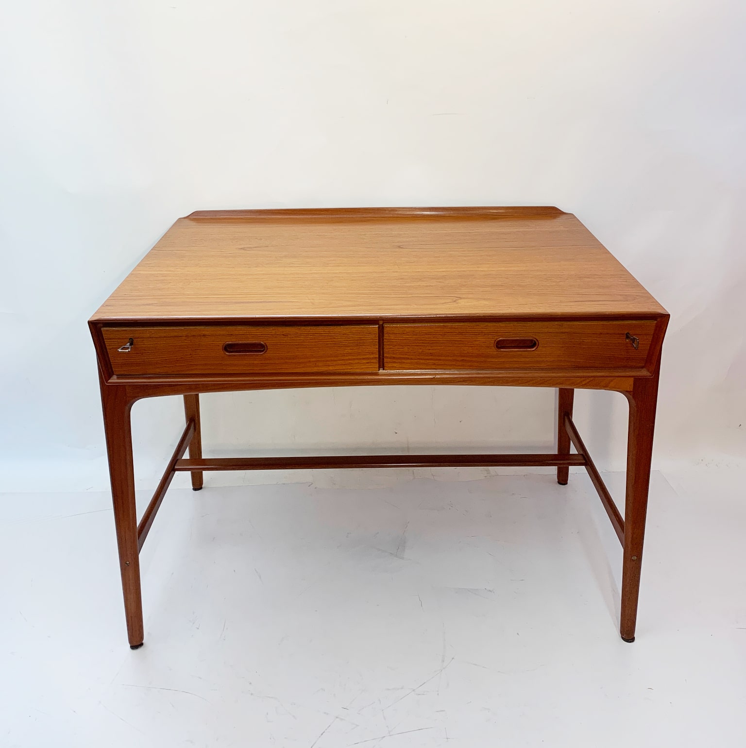 Svend Aage Madsen per Sigurd Hansen <br> Scrivania in teak anni 60 - immagine 16