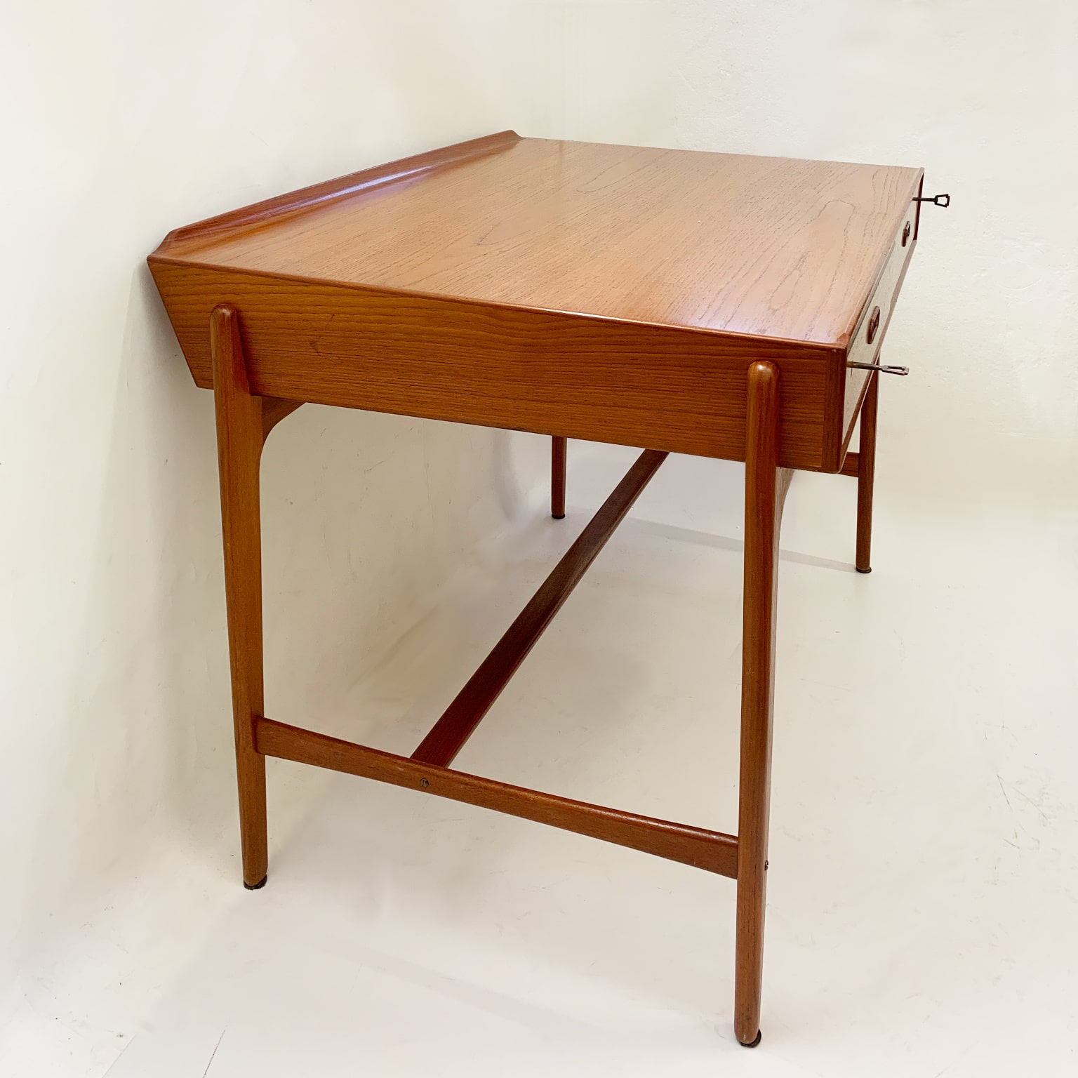 Svend Aage Madsen per Sigurd Hansen <br> Scrivania in teak anni 60 - immagine 4