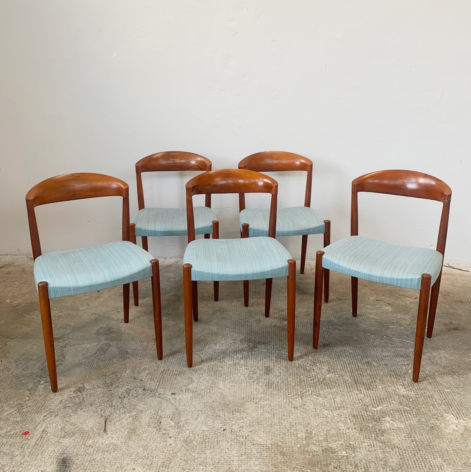 Knud Andersen per JCA Jensen <br> Gruppo di 5 sedie in teak, 1960