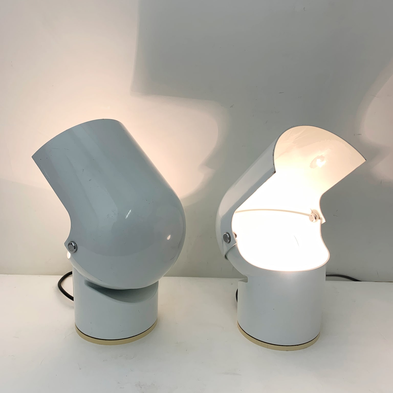 Gae Aulenti per Artemide <br> Coppia di lampade mod. Pileino, 1972 - immagine 3