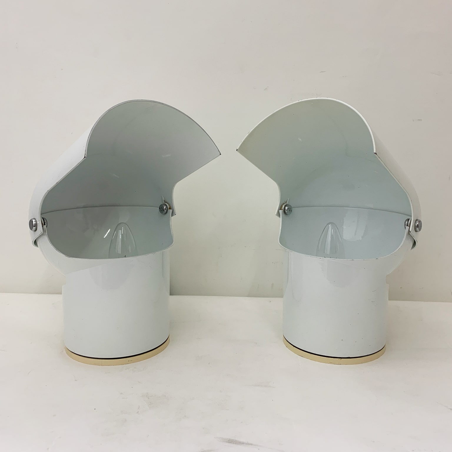 Gae Aulenti per Artemide <br> Coppia di lampade mod. Pileino, 1972 - immagine 5