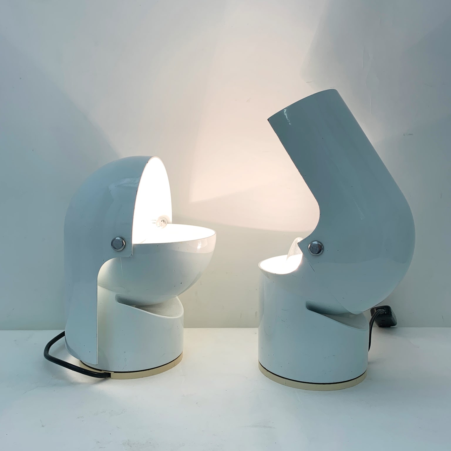 Gae Aulenti per Artemide <br> Coppia di lampade mod. Pileino, 1972 - immagine 8