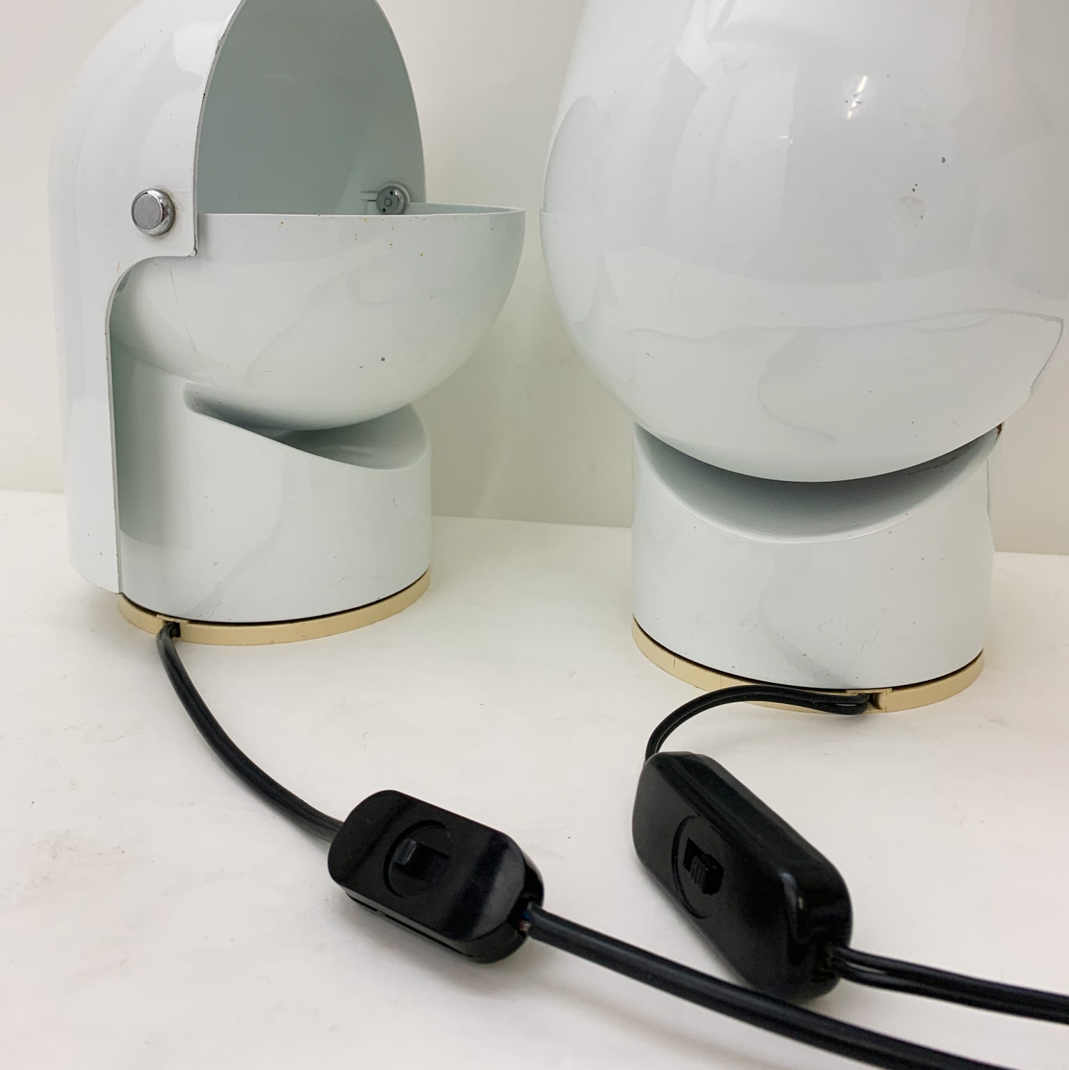 Gae Aulenti per Artemide <br> Coppia di lampade mod. Pileino, 1972 - immagine 9
