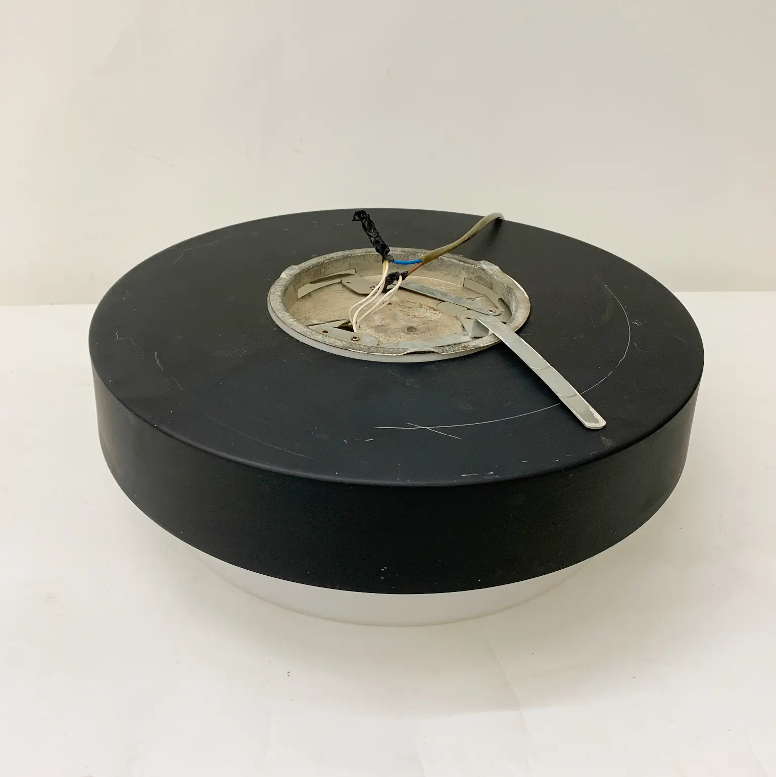 Plafoniera in vetro e metallo <br> Italia anni 60 - immagine 8