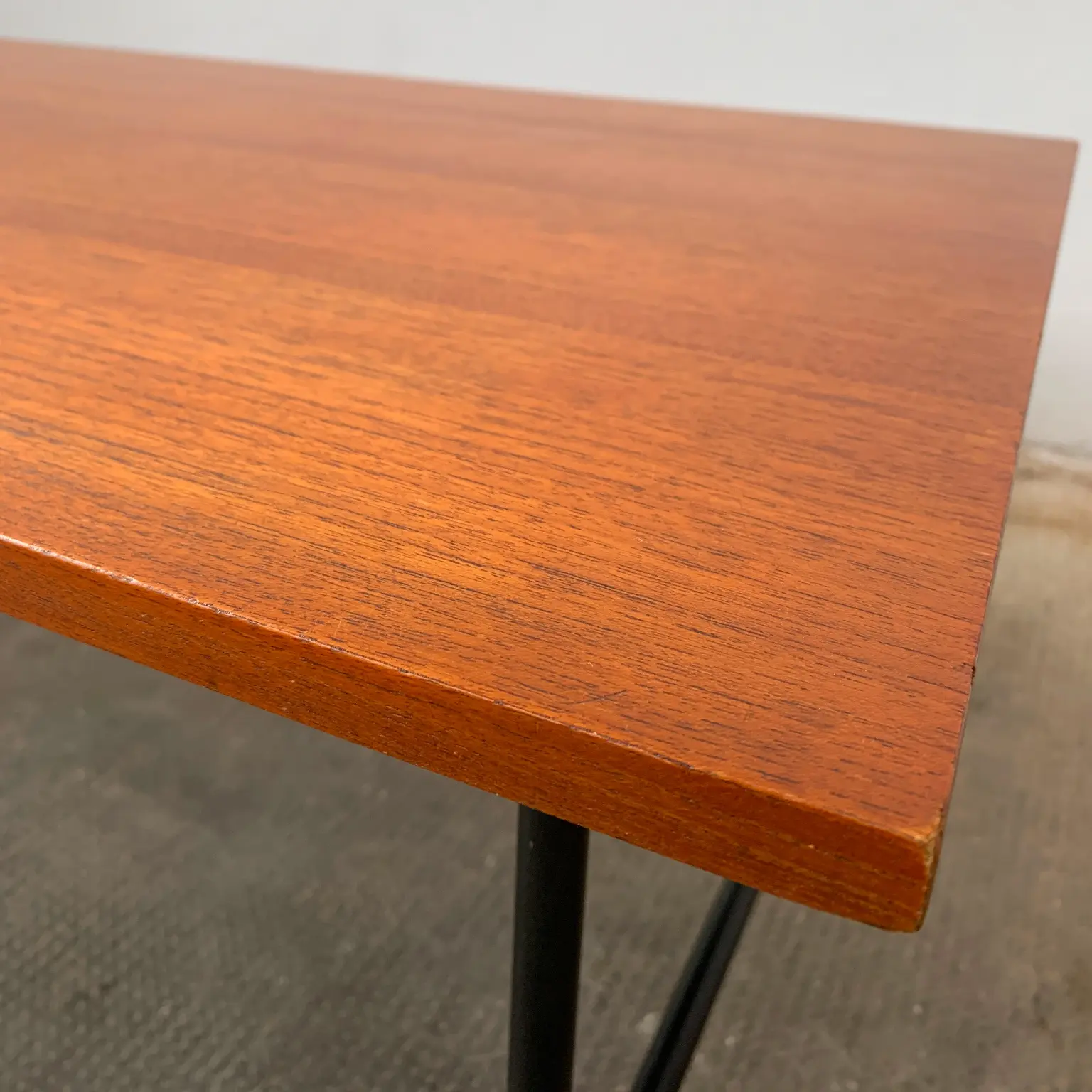 Tavolino rettangolare in teak <br> Italia anni 60 - immagine 5