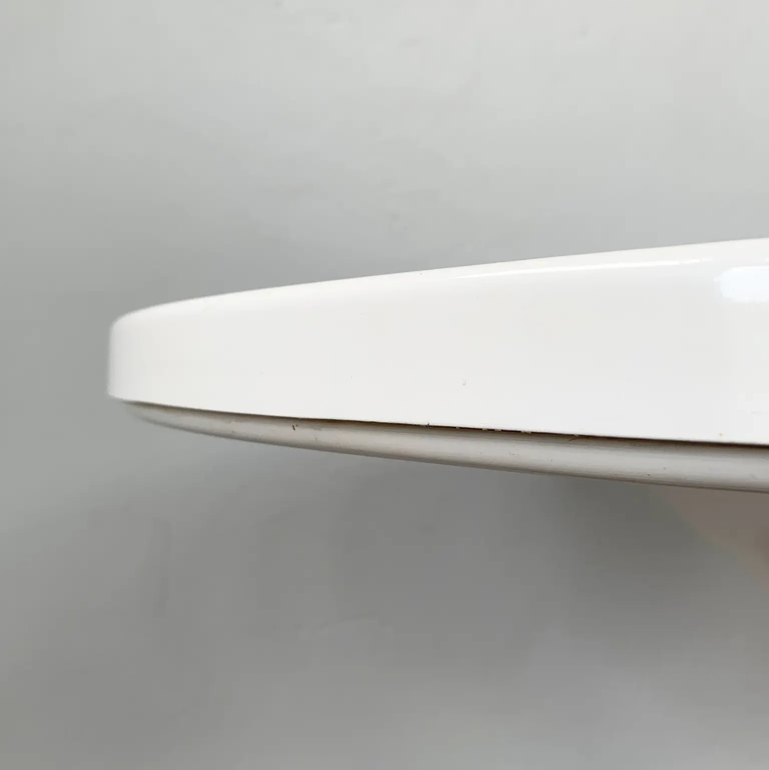 Ignazio Gardella e Anna Castelli per Kartell <br> Tavolo rotondo in vetroresina mod. 4993, 1967 - immagine 4